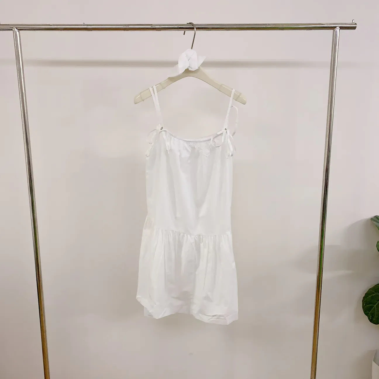 HELLO MILK TEE- 84655 吊帶上衣
