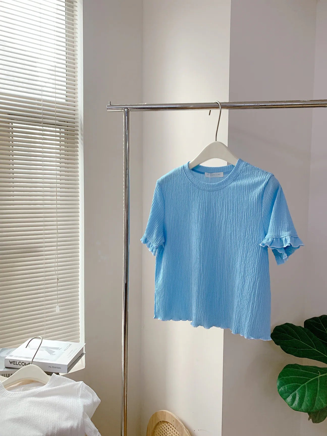 HELLO MILK TEE- 85311 荷葉邊短袖