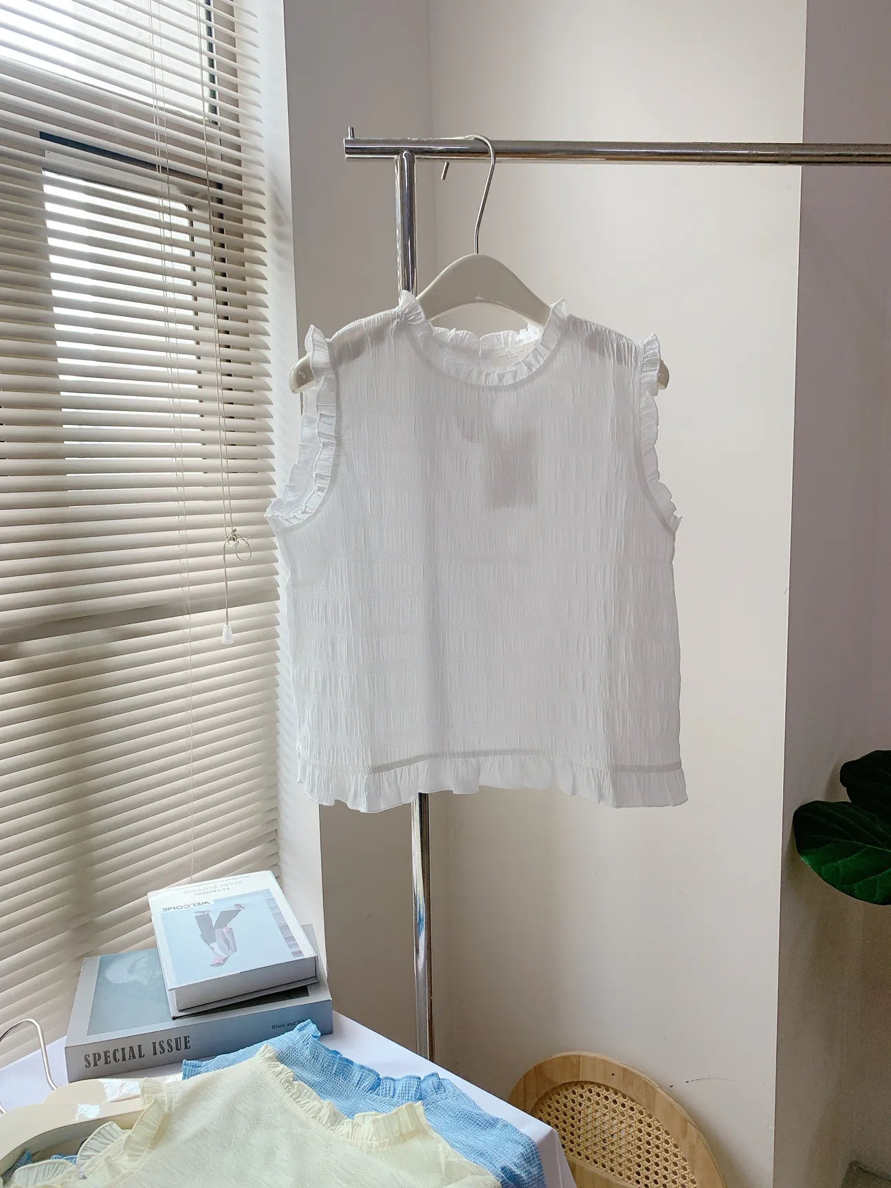 HELLO MILK TEE- 85318 無袖上衣