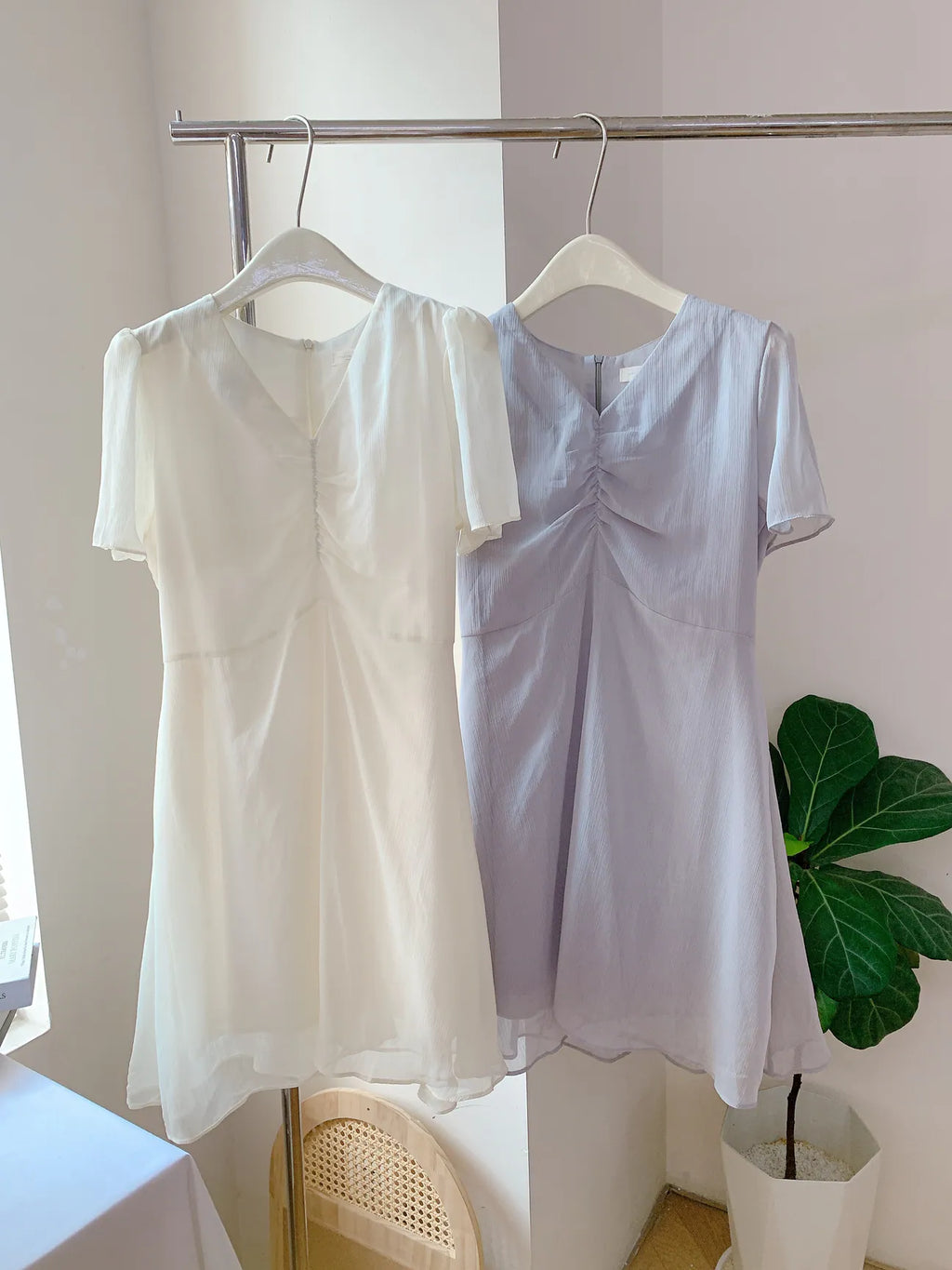 HELLO MILK TEE- 85324 純色連衣裙