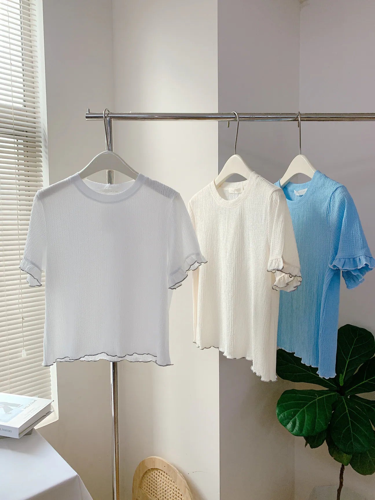 HELLO MILK TEE- 85311 荷葉邊短袖