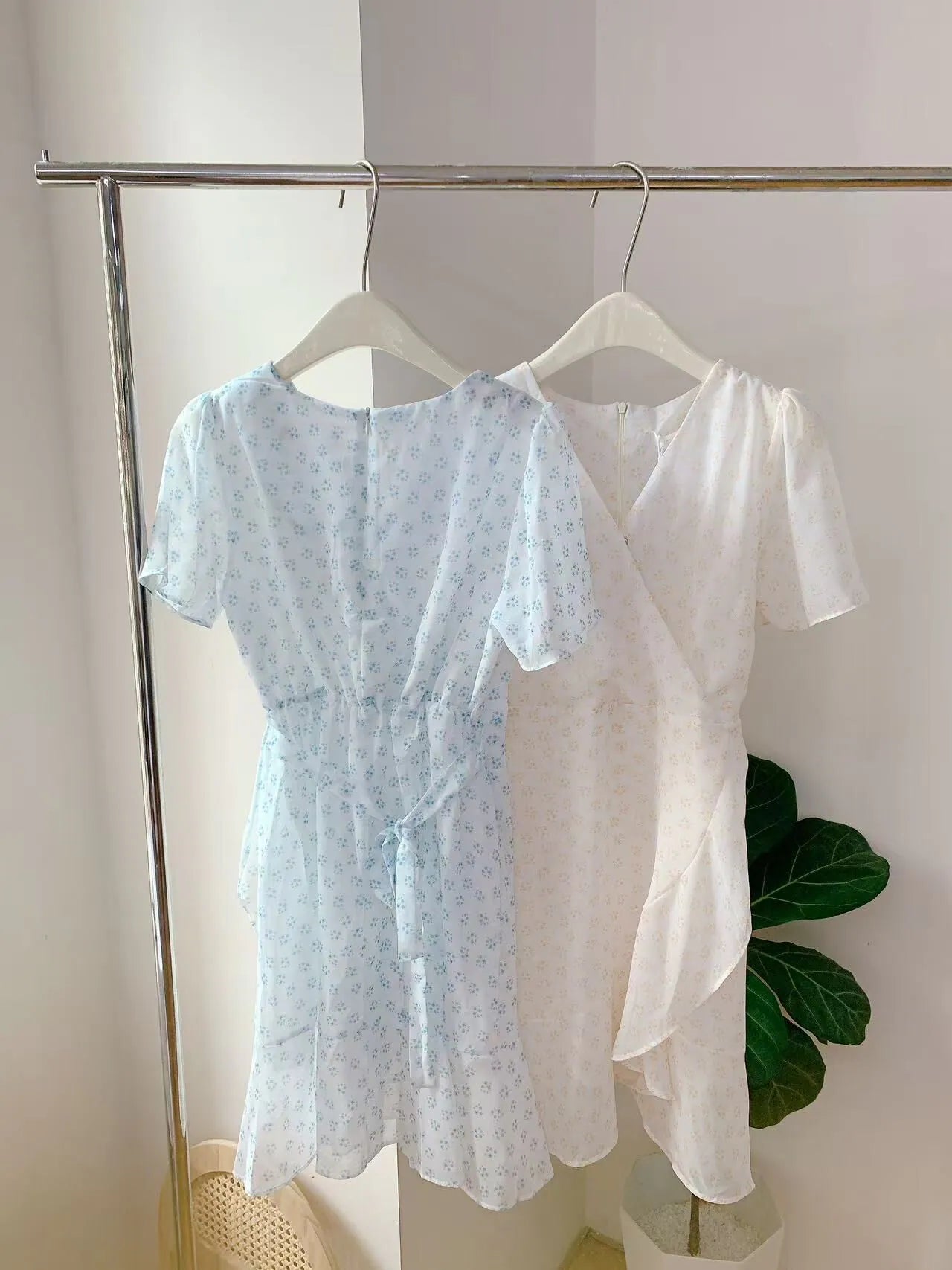 HELLO MILK TEE- 85326 碎花連衣裙