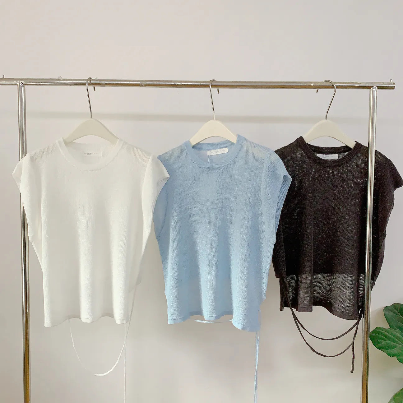 HELLO MILK TEE- 85120 麻料小衫