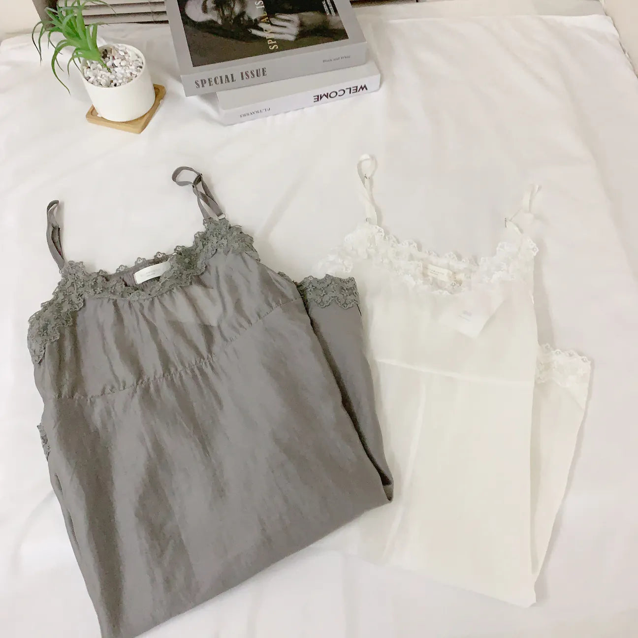 HELLO MILK TEE- 84601 蕾絲吊帶裙