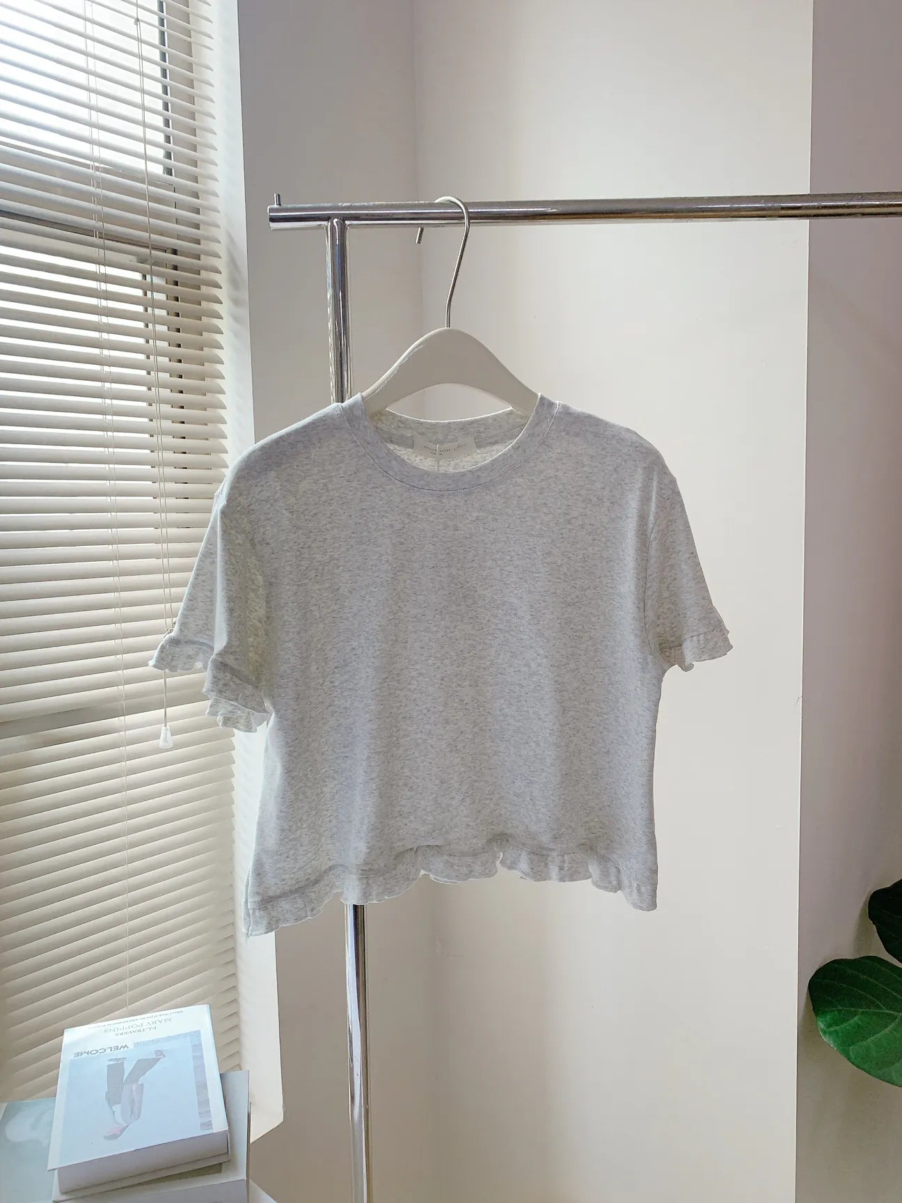 HELLO MILK TEE- 85297 簡約短袖