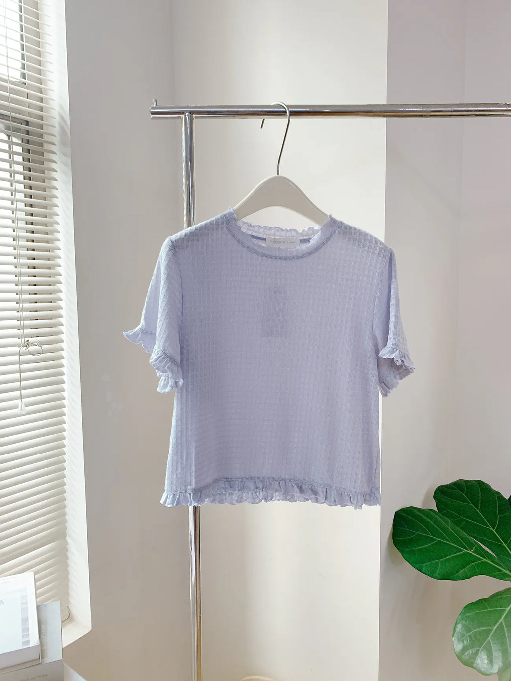 HELLO MILK TEE- 85301 木耳邊上衣