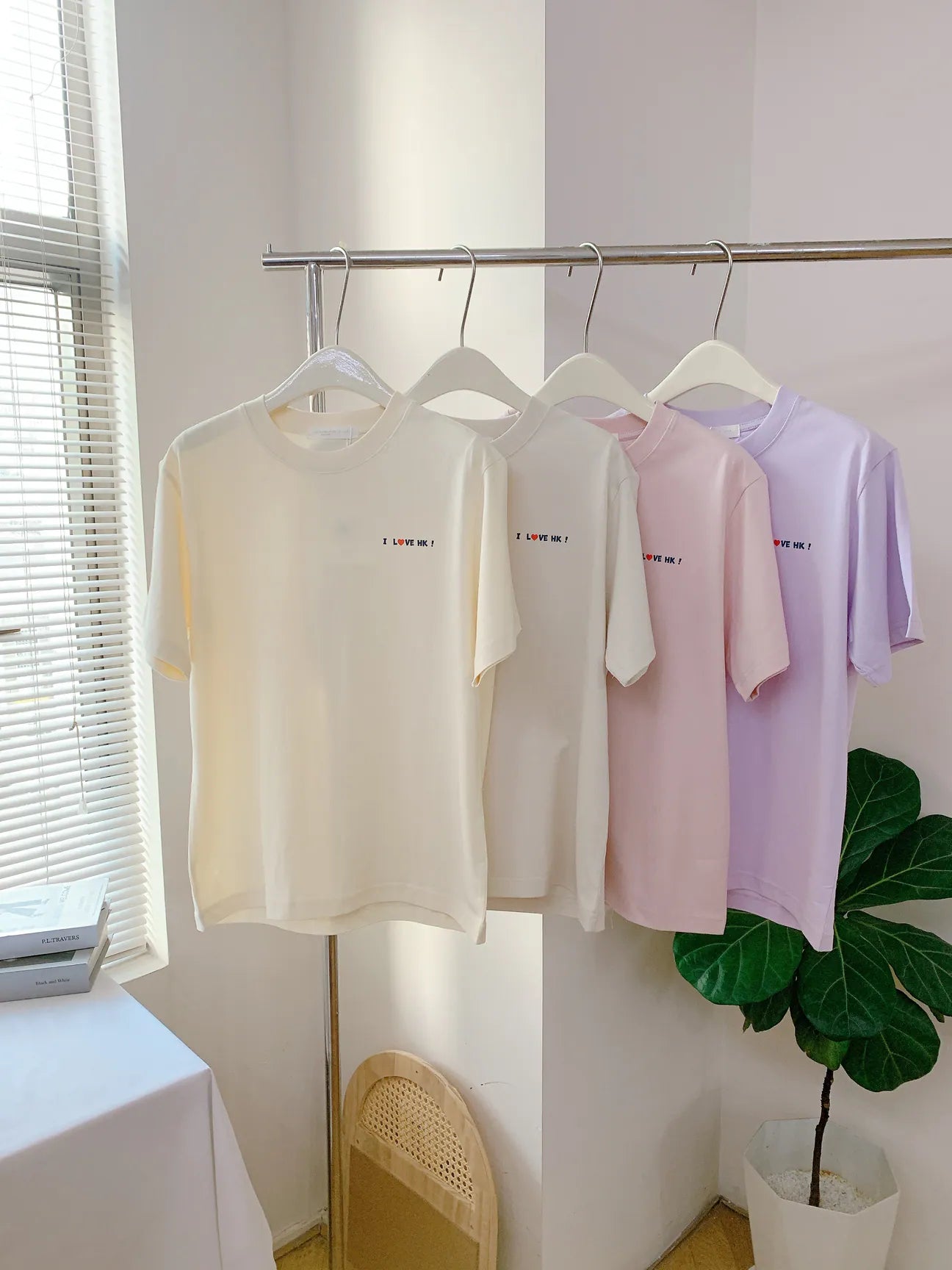 HELLO MILK TEE- 56799 字母短袖