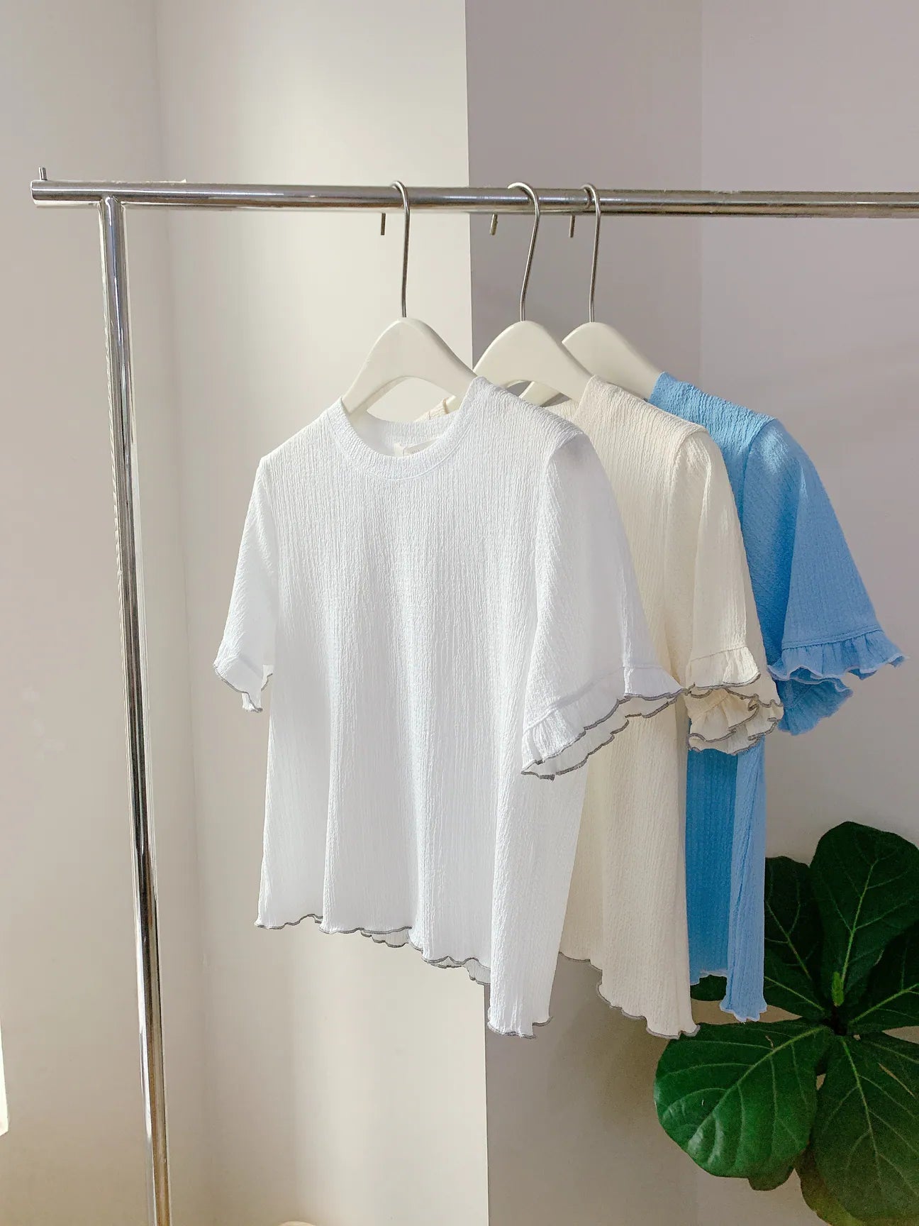 HELLO MILK TEE- 85311 荷葉邊短袖
