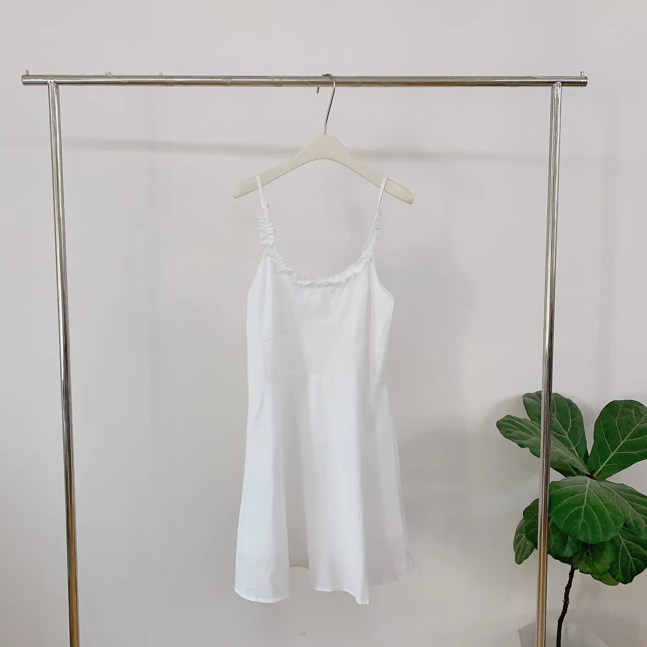 HELLO MILK TEE- 84753 吊帶連衣裙