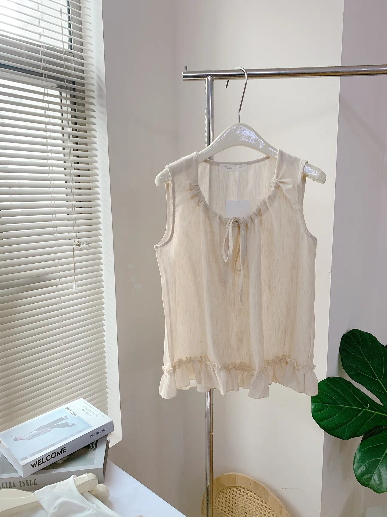 HELLO MILK TEE-85247 無袖抽繩衫