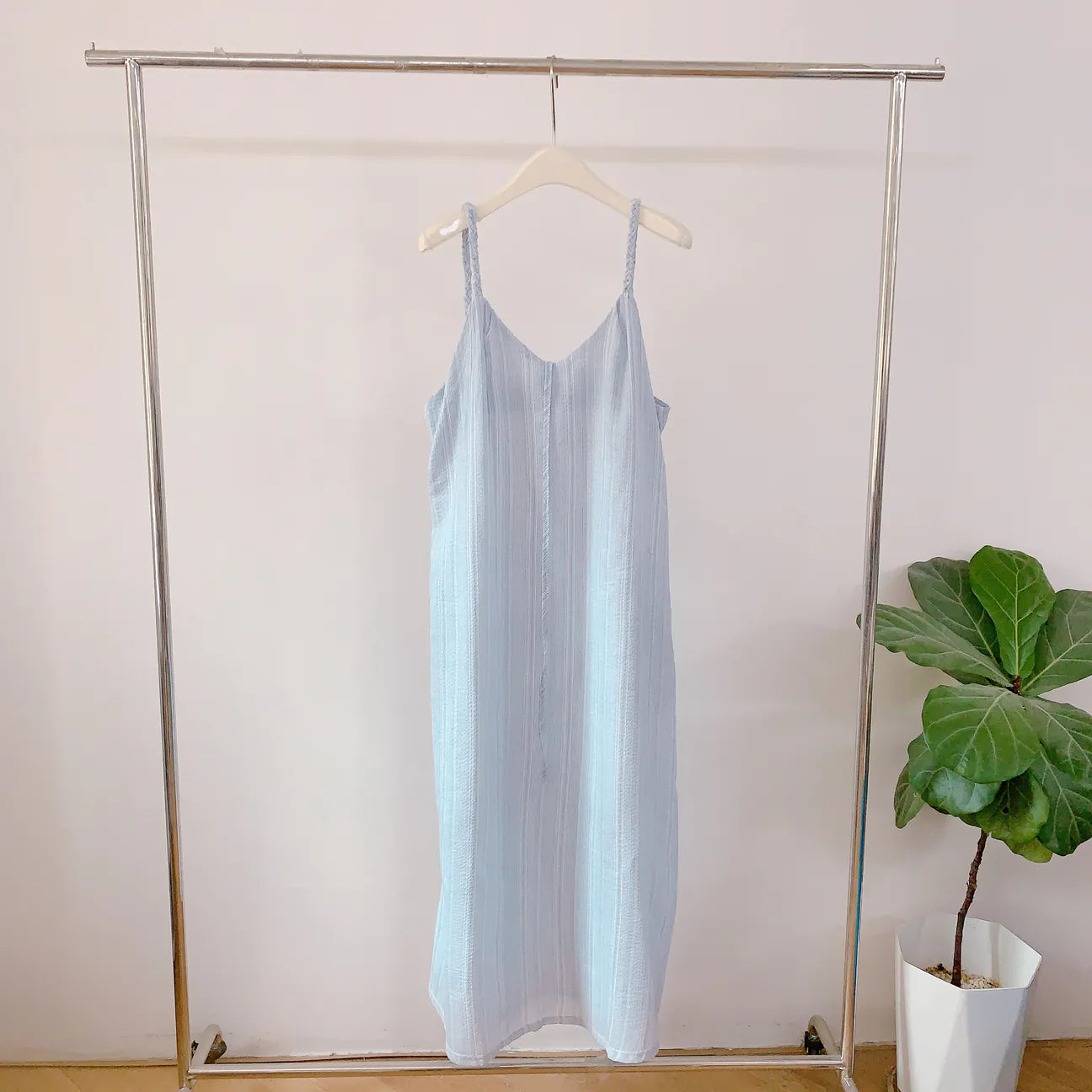 HELLO MILK TEE- 85028 吊帶連衣裙