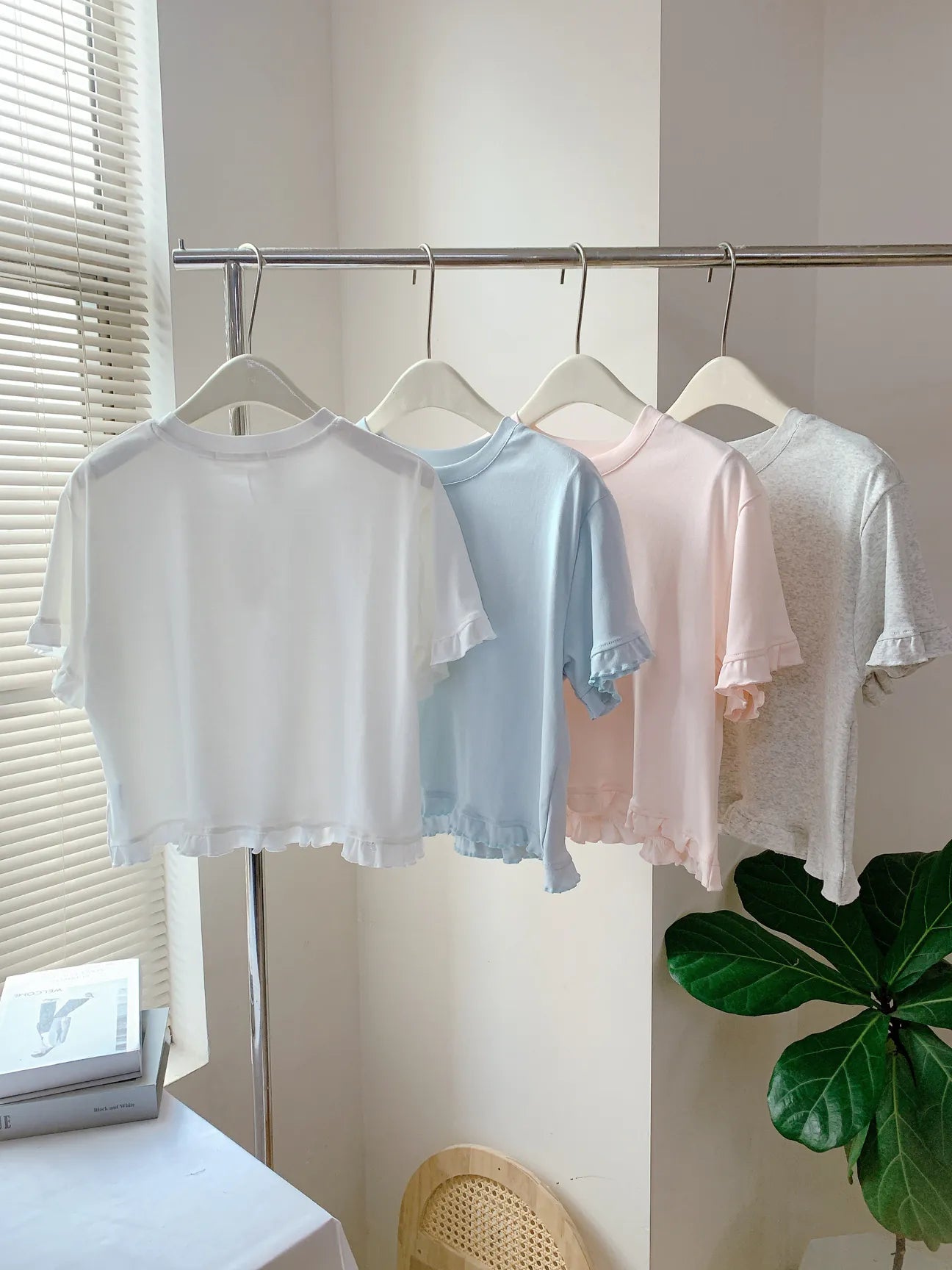 HELLO MILK TEE- 85297 簡約短袖