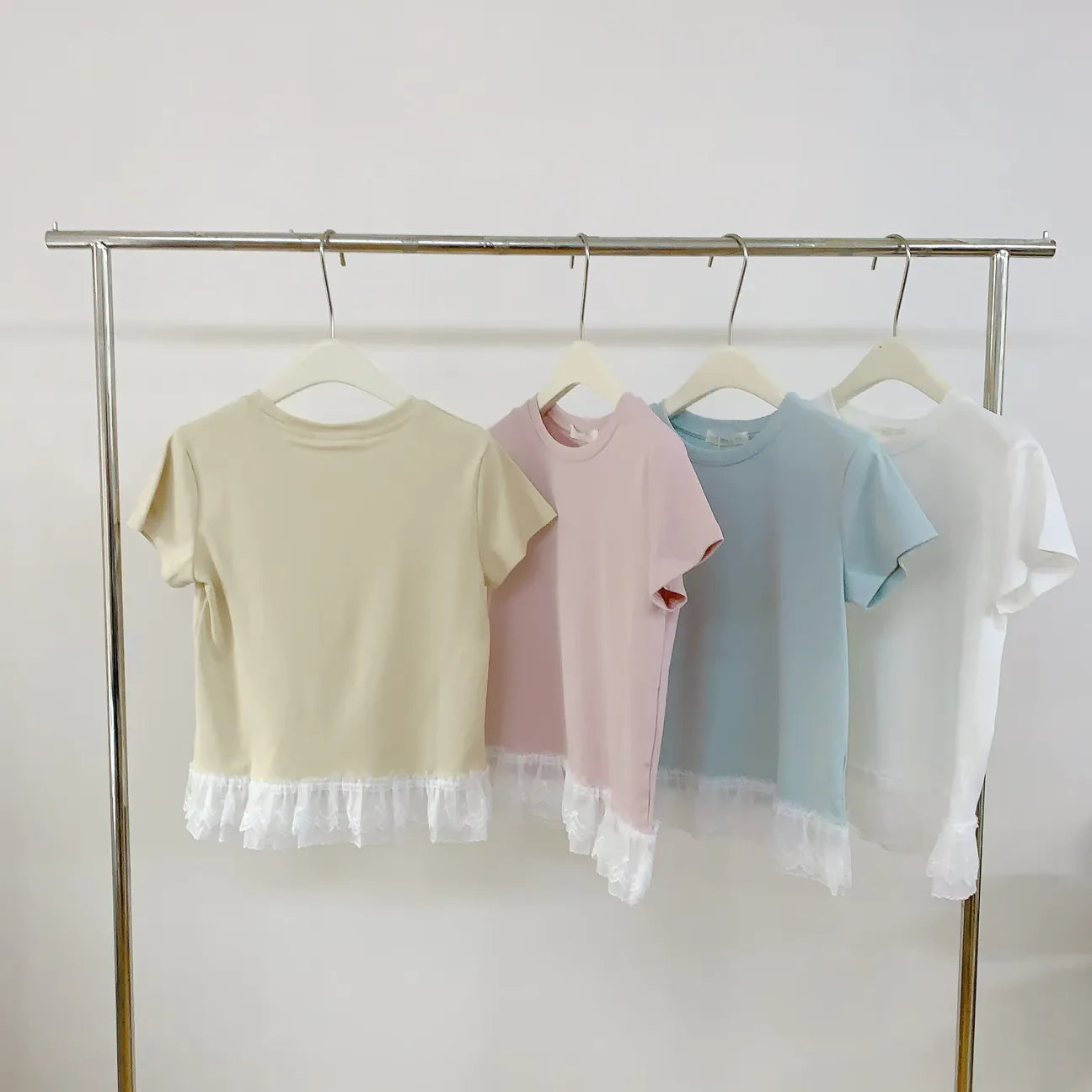 HELLO MILK TEE- 84667 蕾絲邊上衣