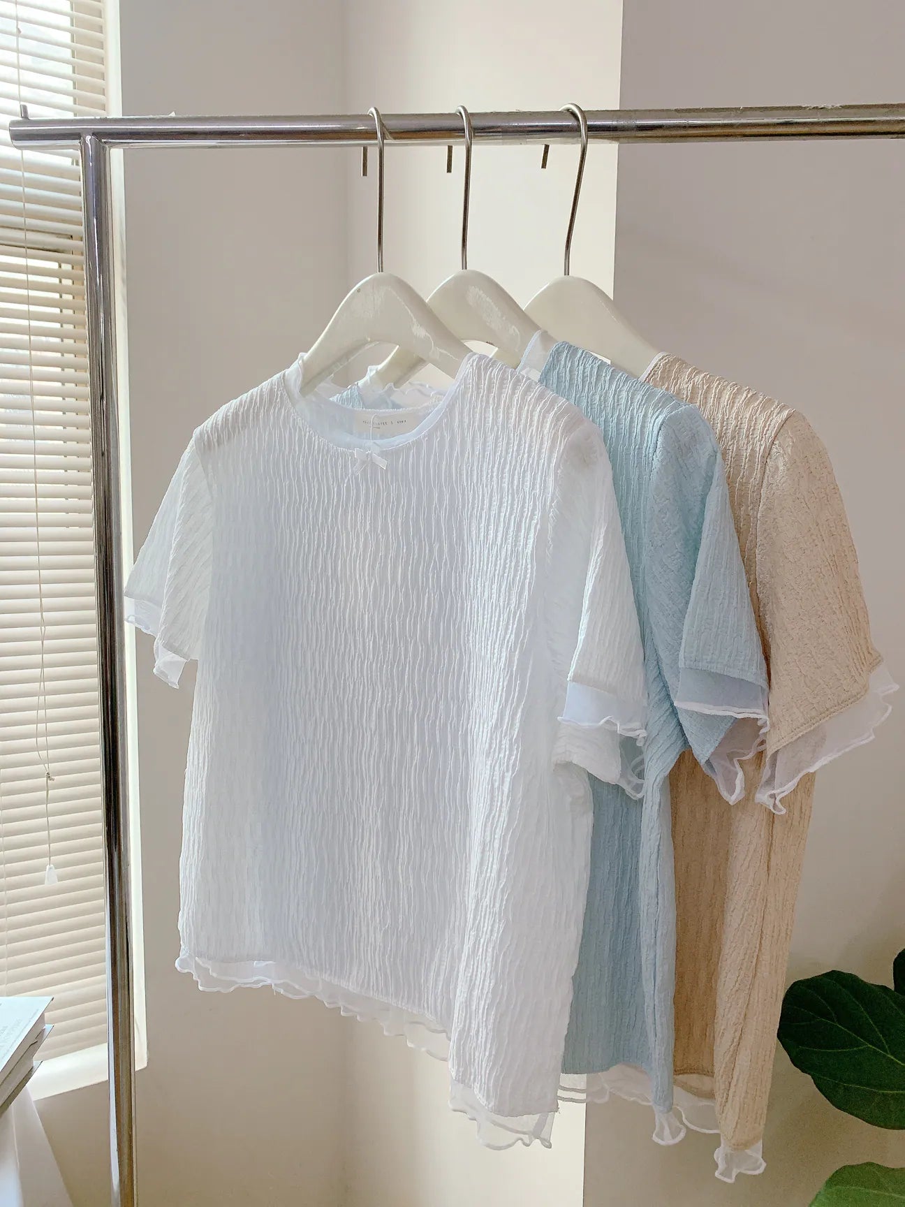 HELLO MILK TEE- 85314 拼接短袖