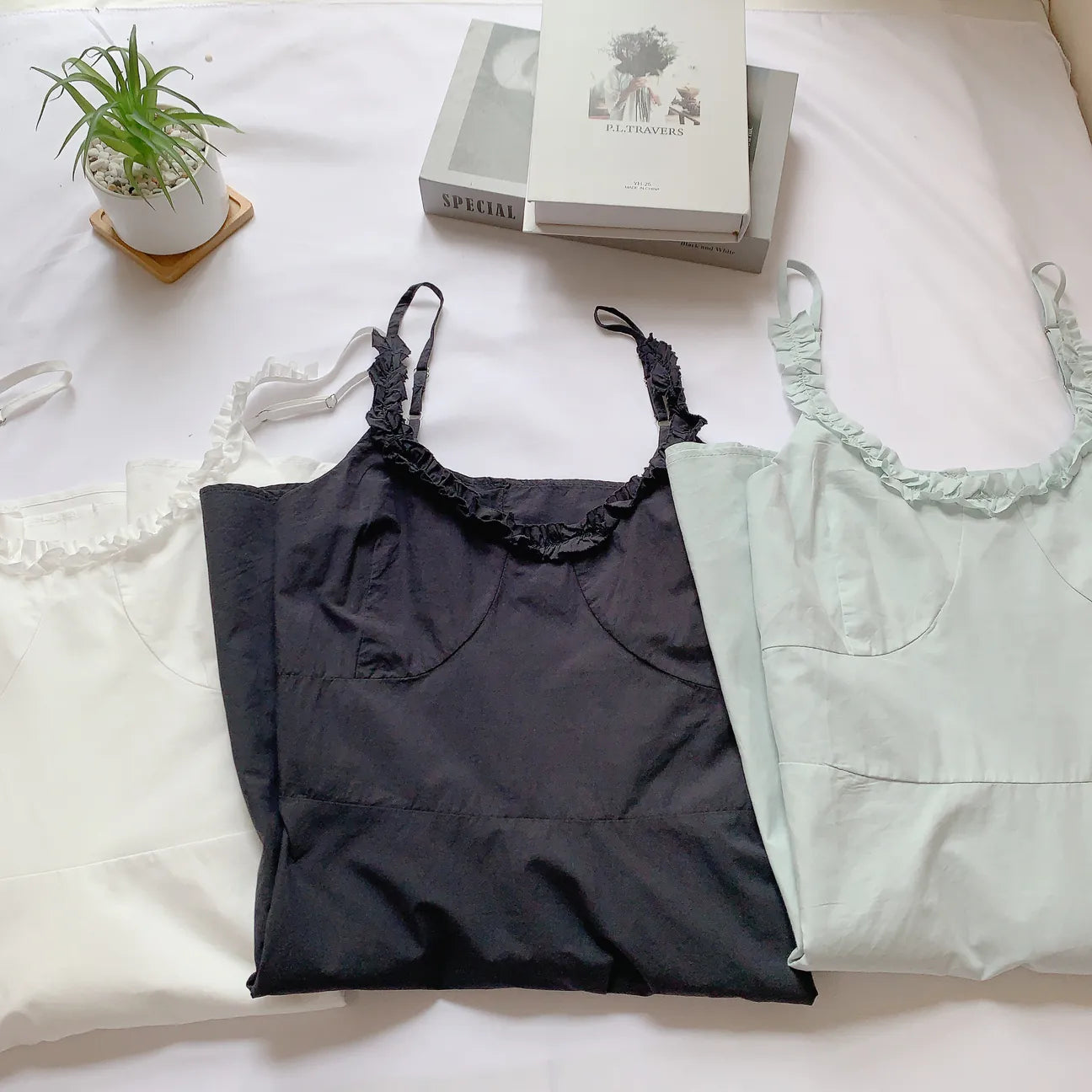 HELLO MILK TEE- 84753 吊帶連衣裙