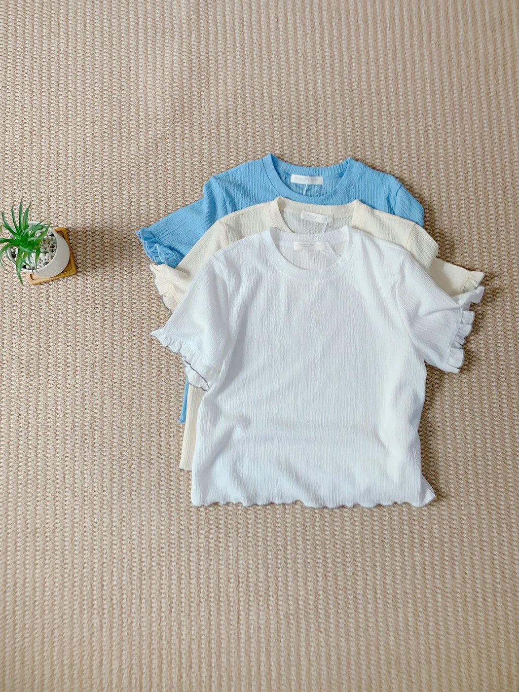 HELLO MILK TEE- 85311 荷葉邊短袖