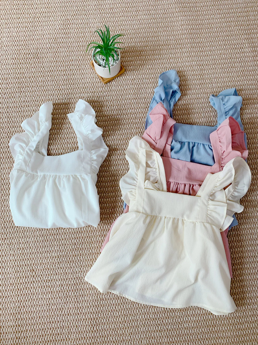 HELLO MILK TEE- 56920 小飛袖上衣
