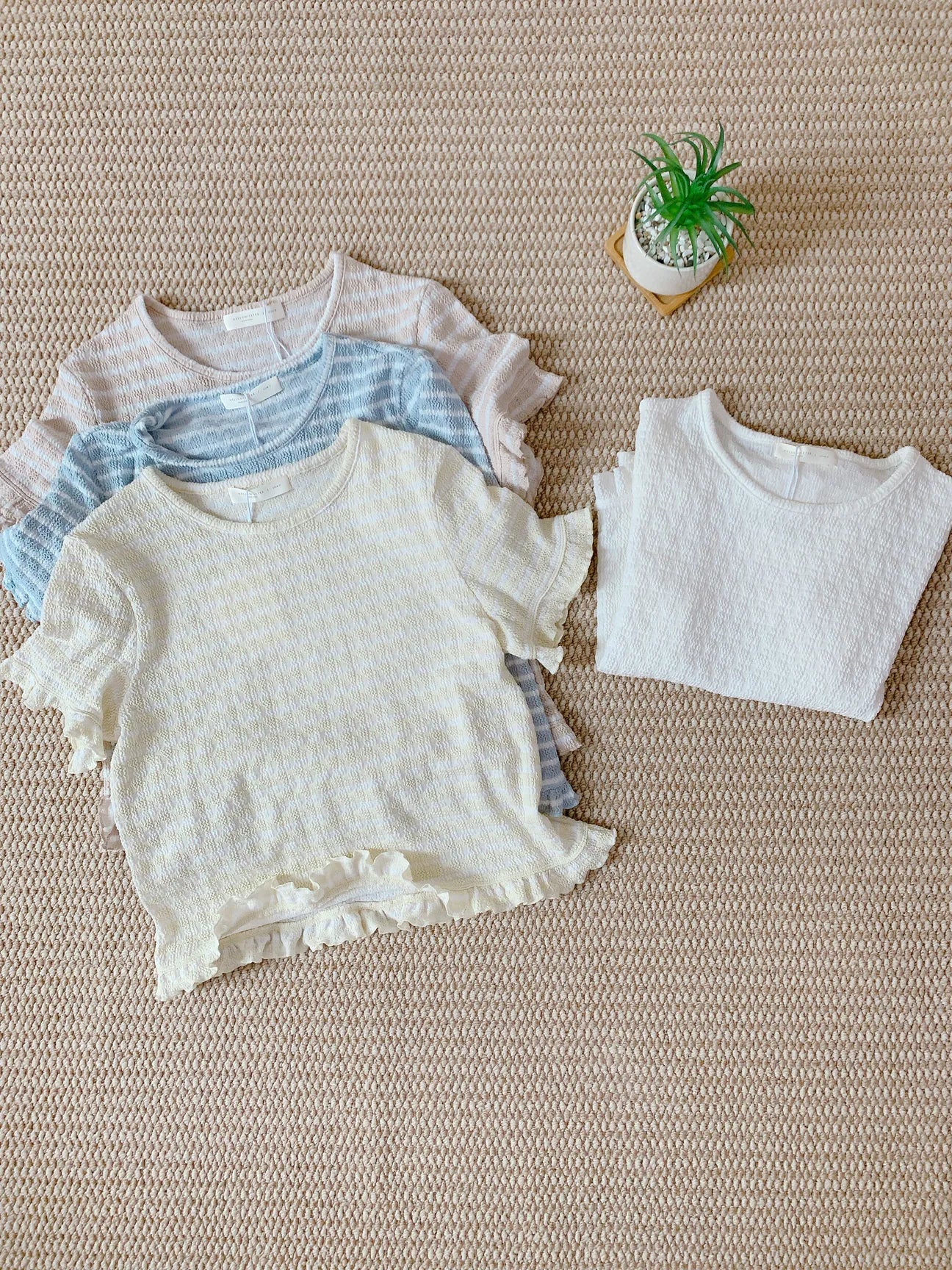 HELLO MILK TEE- 85307 條紋上衣