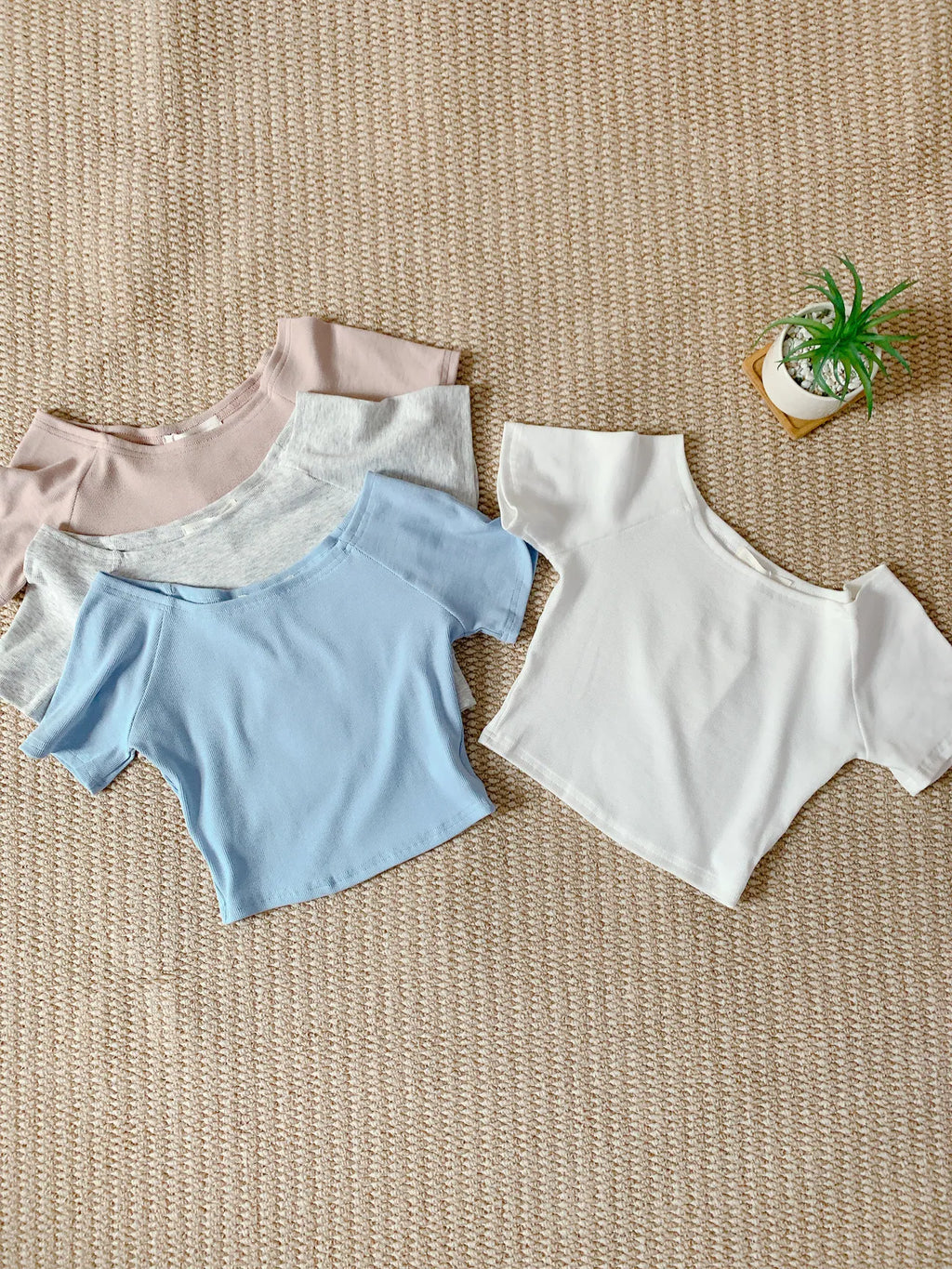 HELLO MILK TEE- 85298 百搭小衫