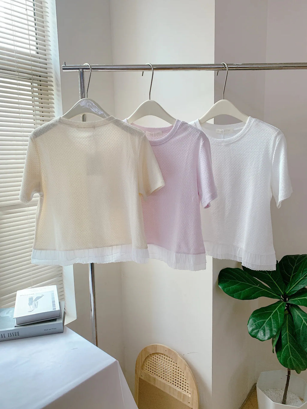 HELLO MILK TEE- 85319 坑條圓領衫