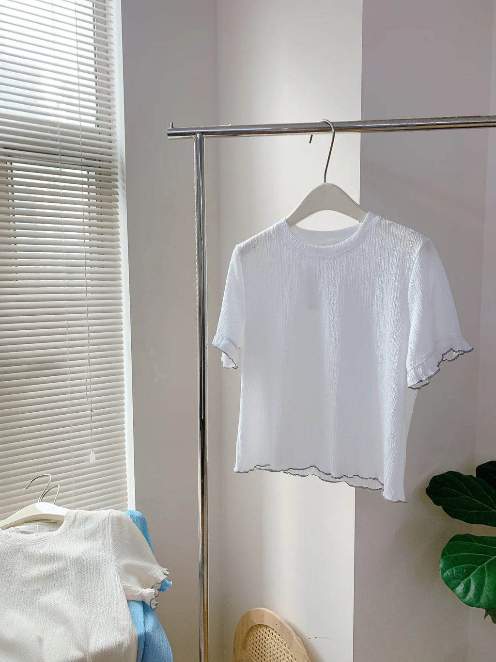 HELLO MILK TEE- 85311 荷葉邊短袖