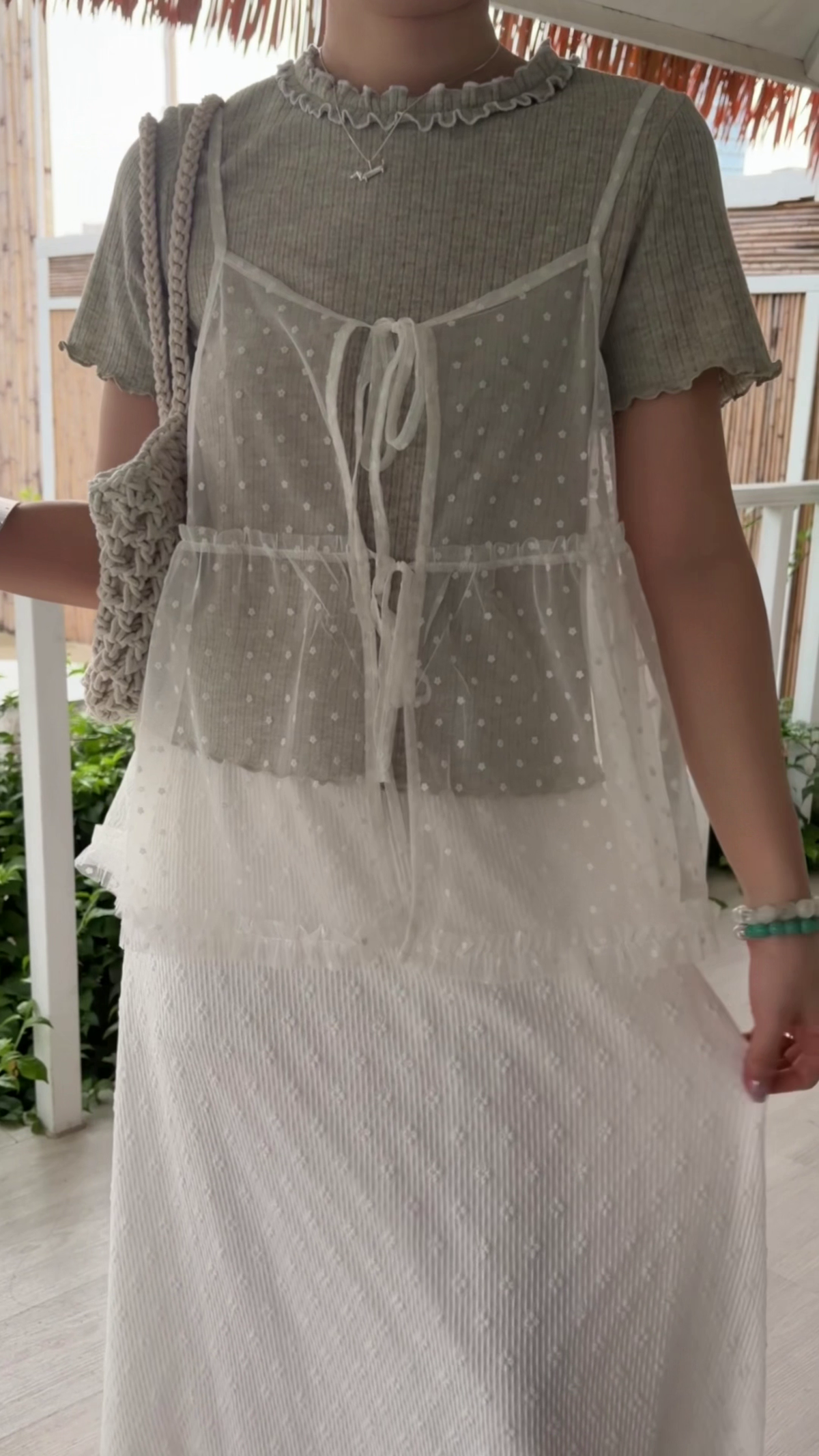 HELLO MILK TEE- 86726   網紗吊帶衫