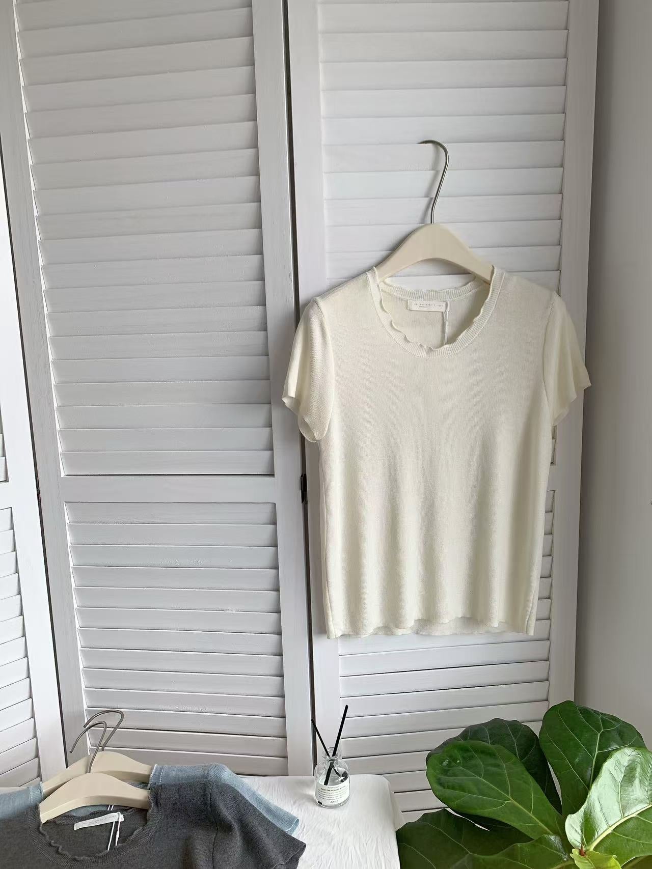 HELLO MILK TEE- 85380 花邊短袖