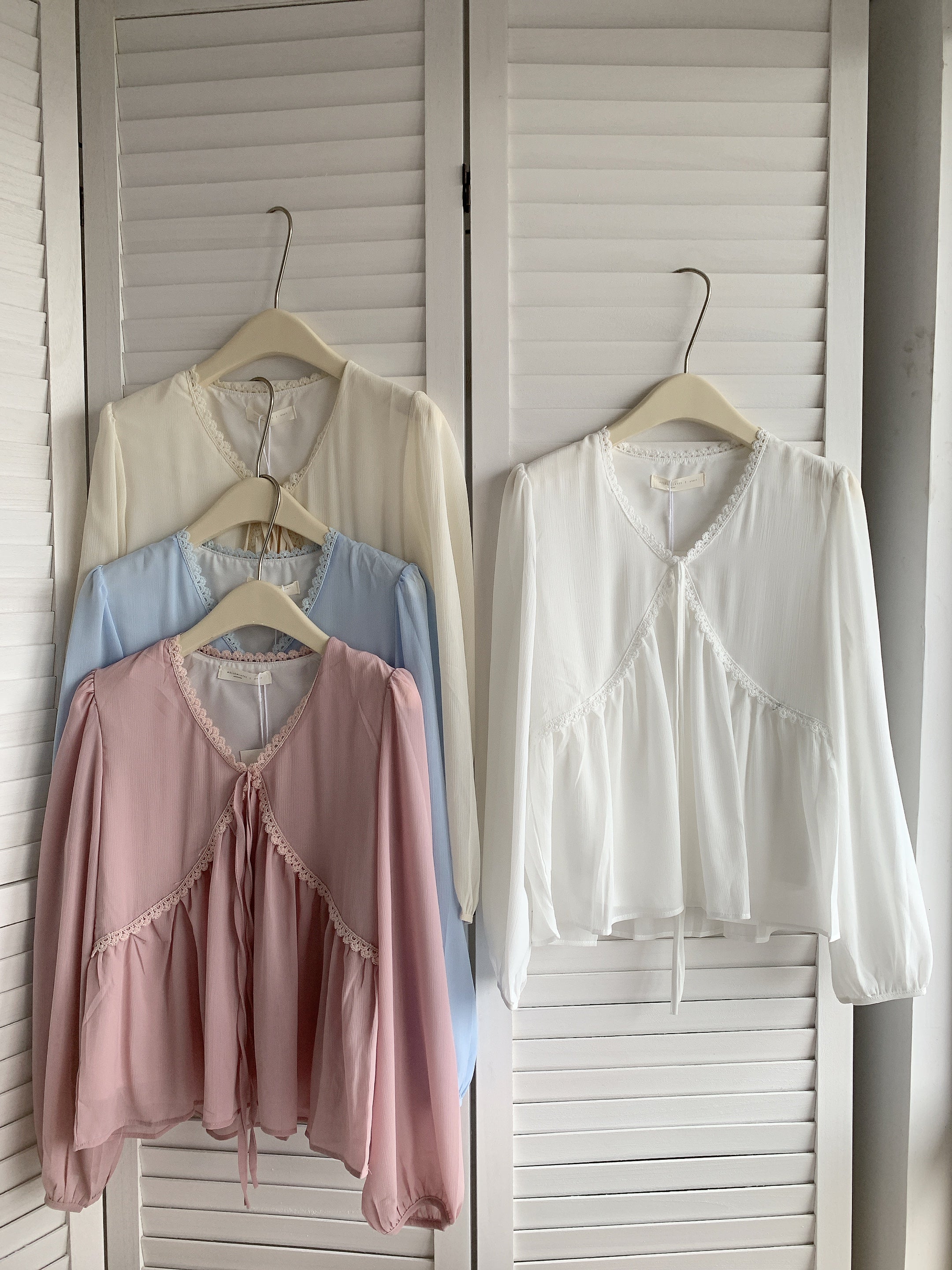 HELLO MILK TEE- 85425 系帶質感衫