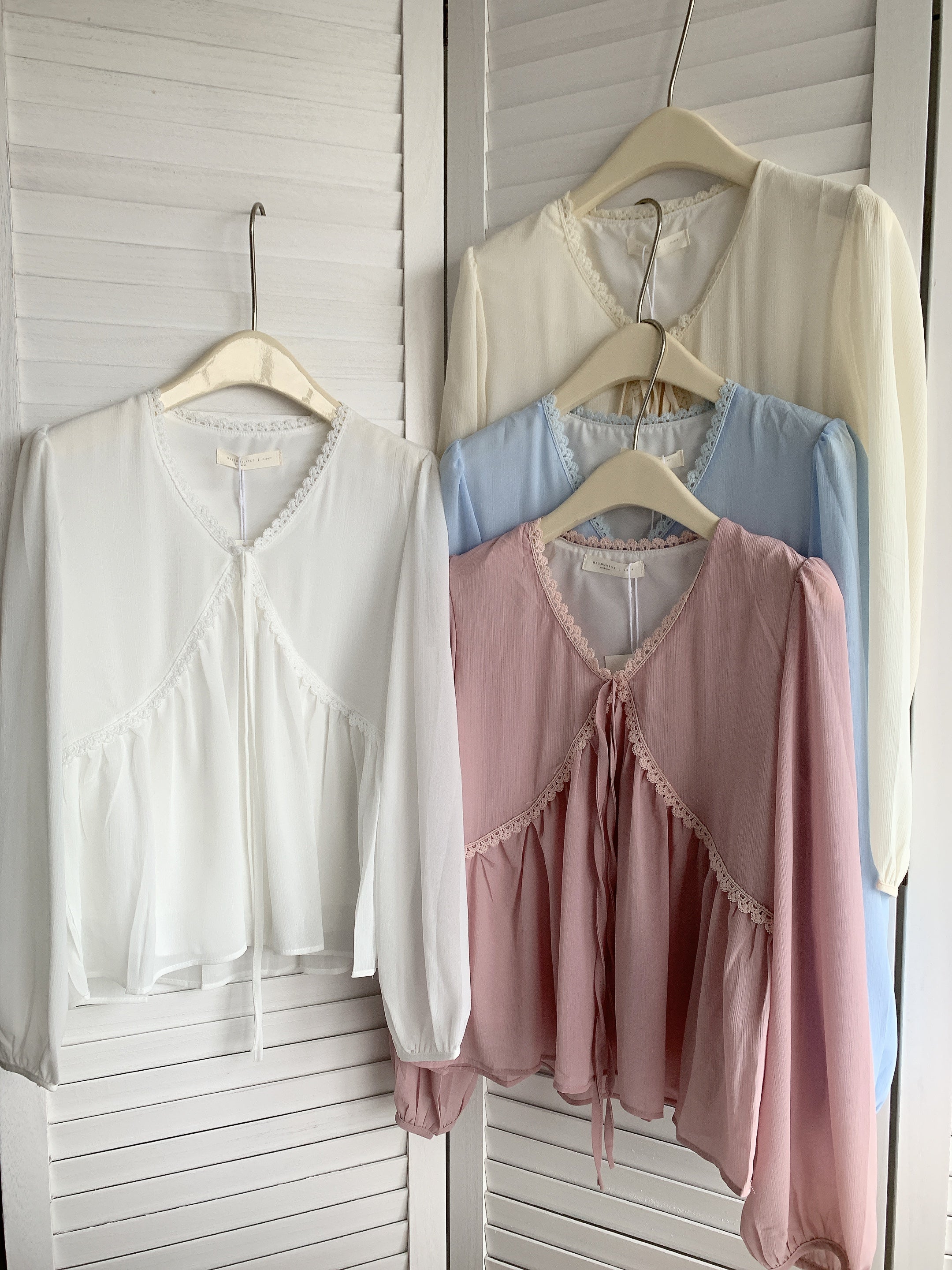 HELLO MILK TEE- 85425 系帶質感衫