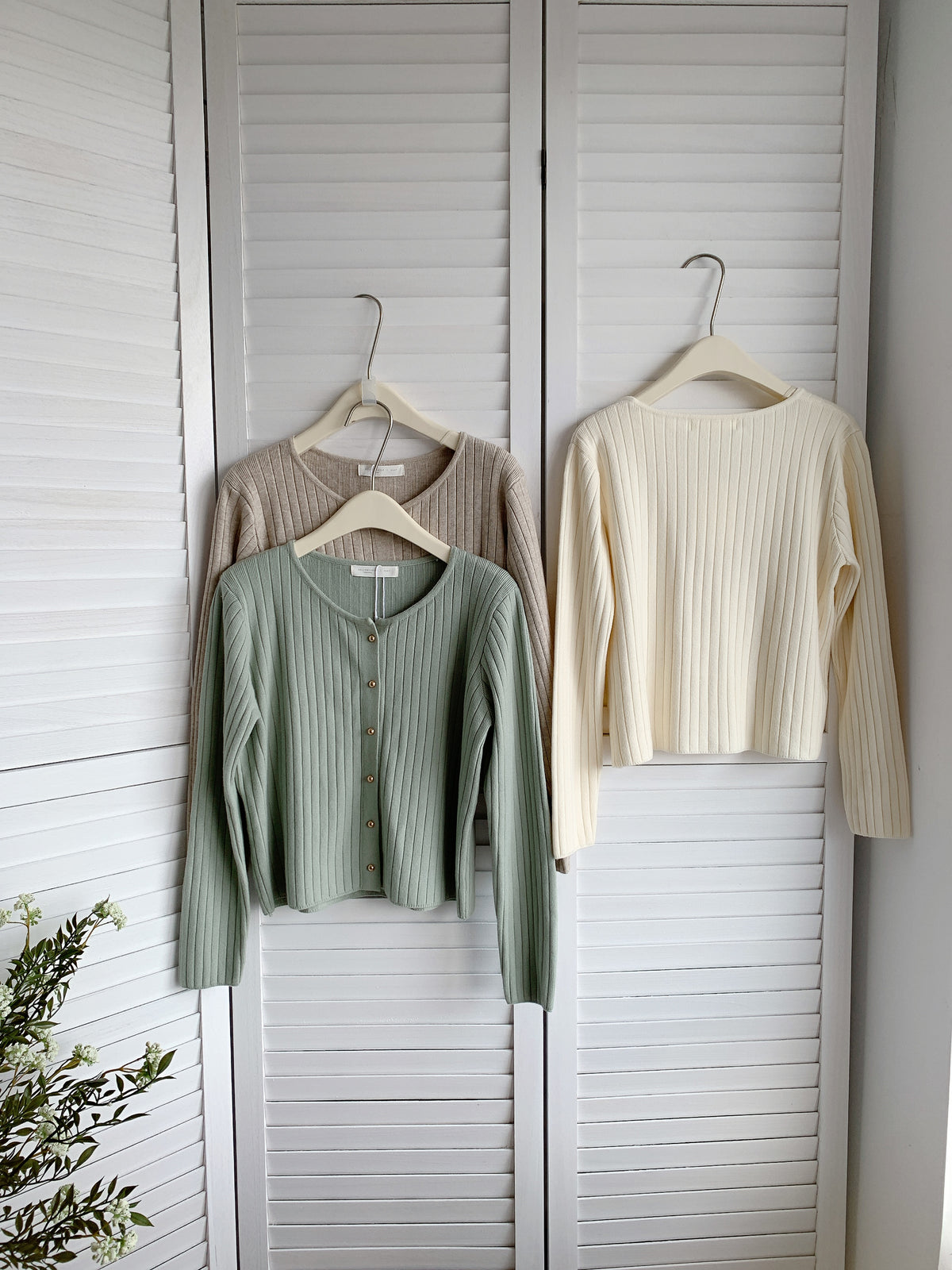 HELLO MILK TEE- 85418 坑條上衣