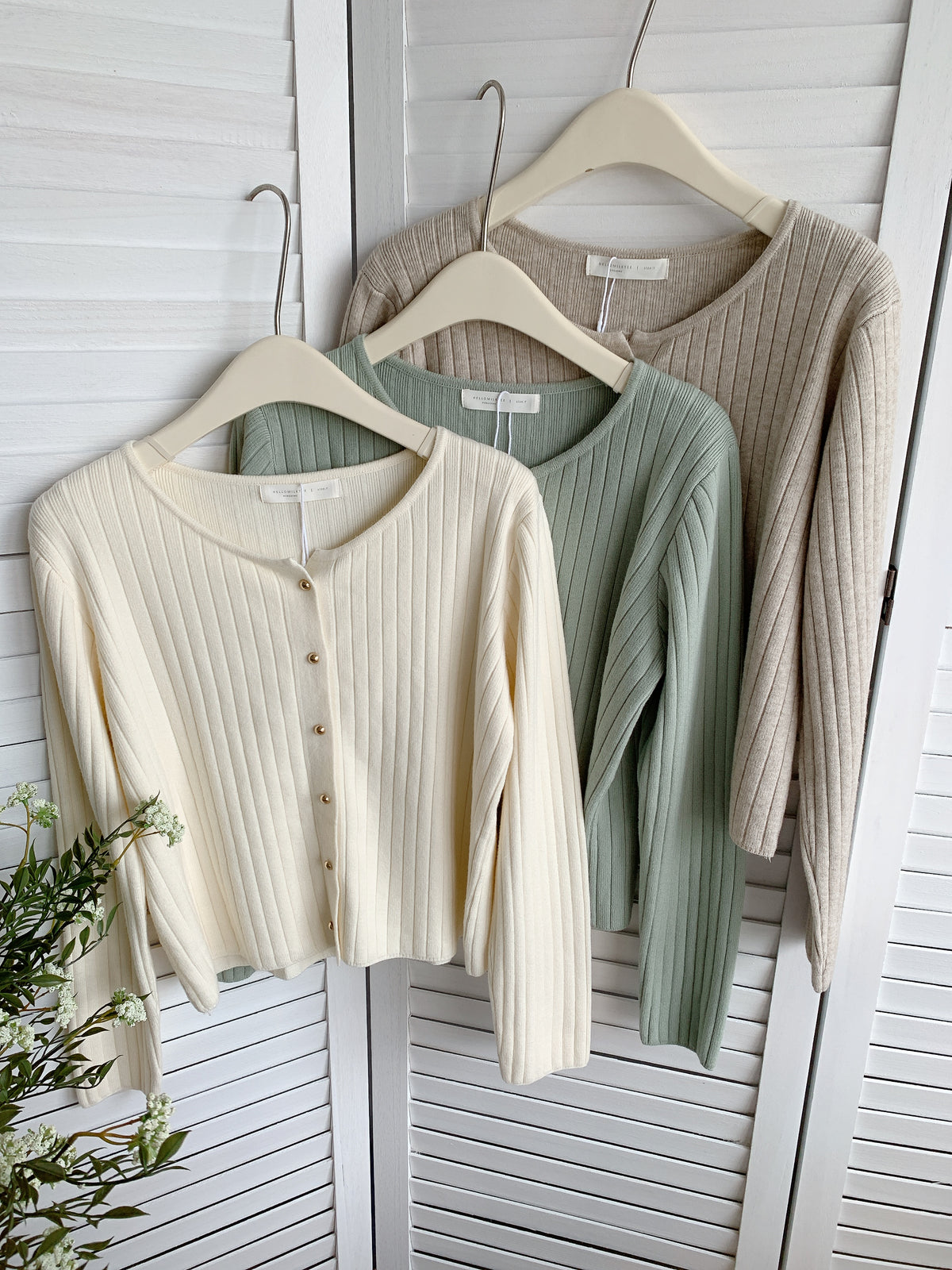 HELLO MILK TEE- 85418 坑條上衣