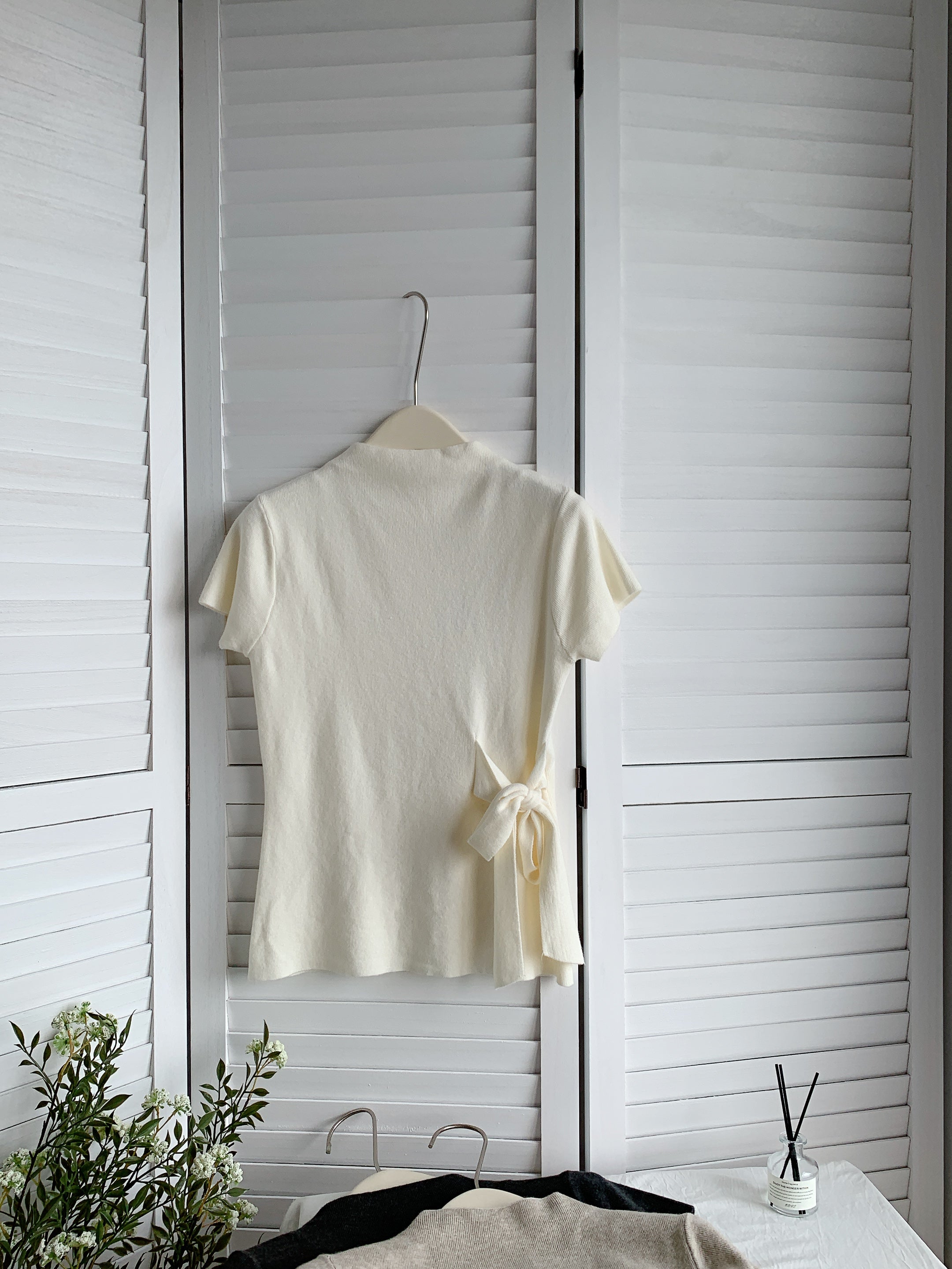HELLO MILK TEE- 85405 綁帶短袖