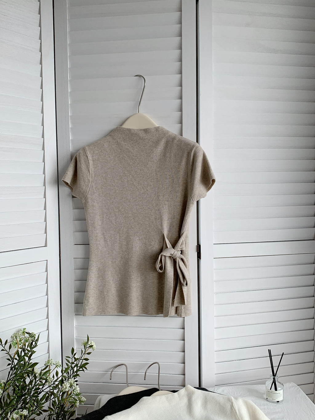 HELLO MILK TEE- 85405 綁帶短袖
