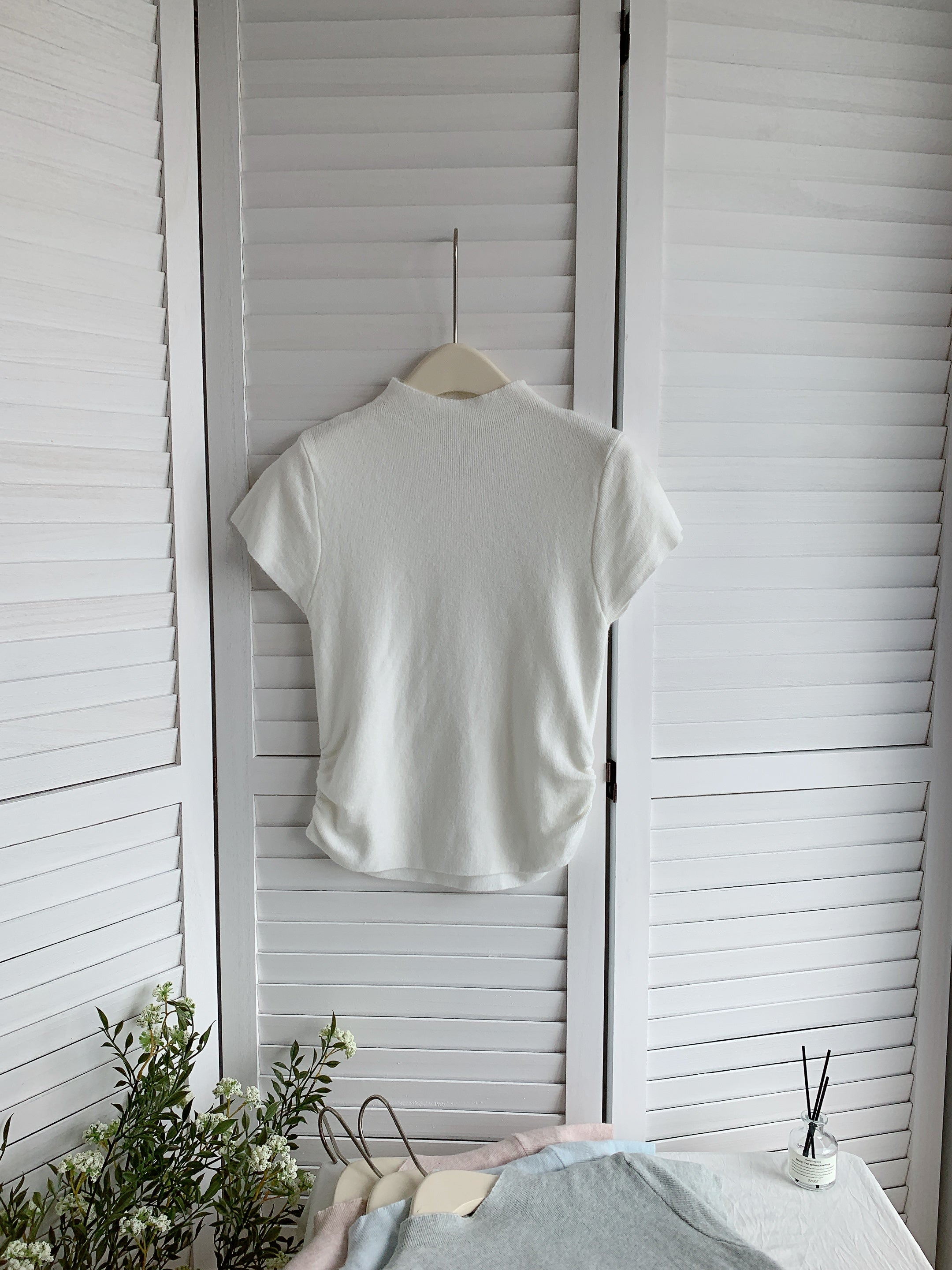 HELLO MILK TEE- 85407 收腰小衫