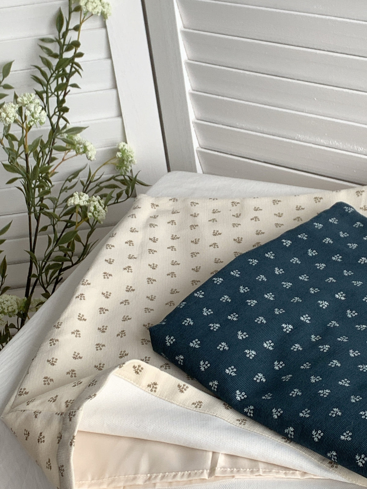 HELLO MILK TEE- 85392 甜美短裙