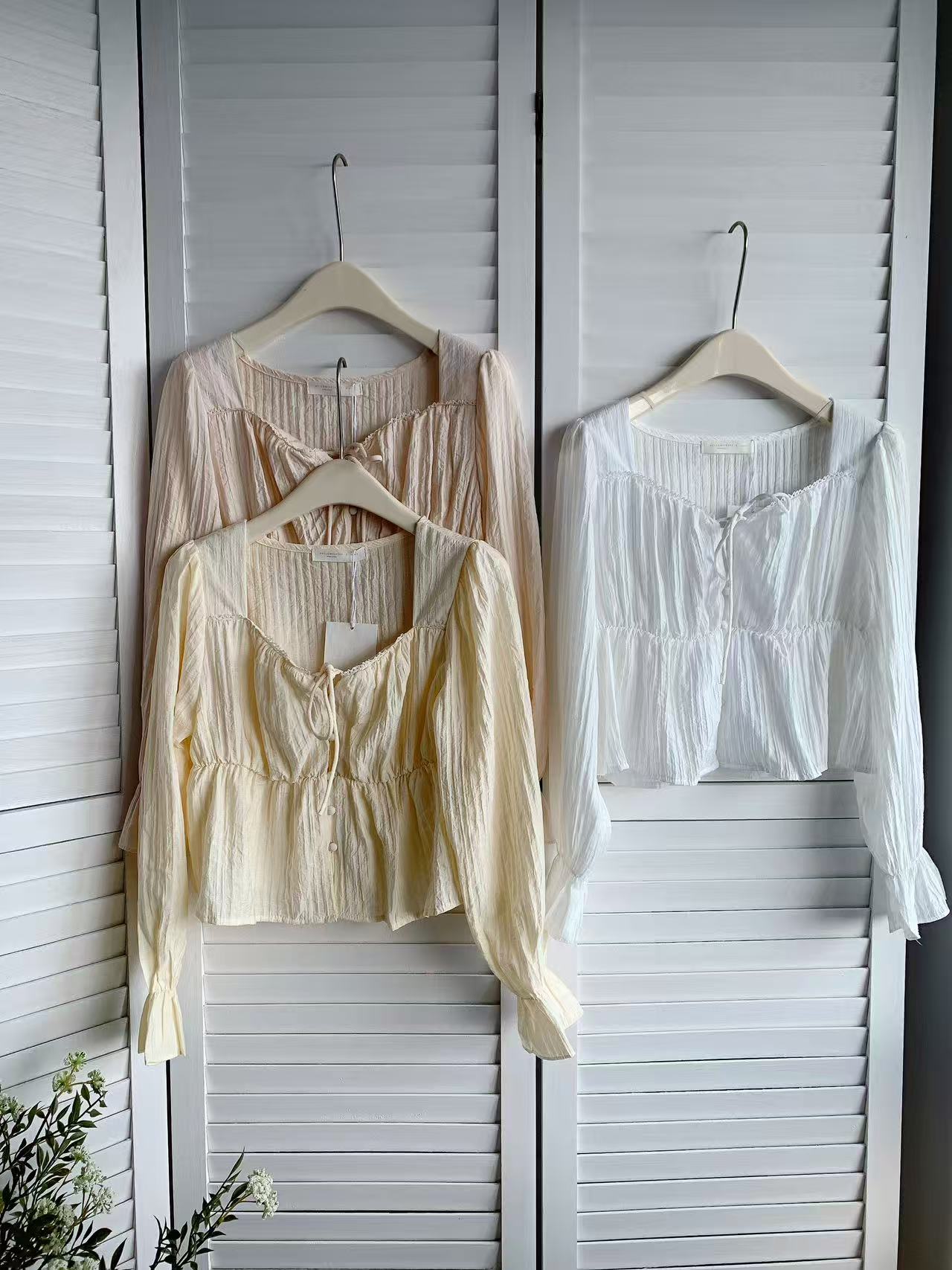 HELLO MILK TEE- 85396 甜美上衣