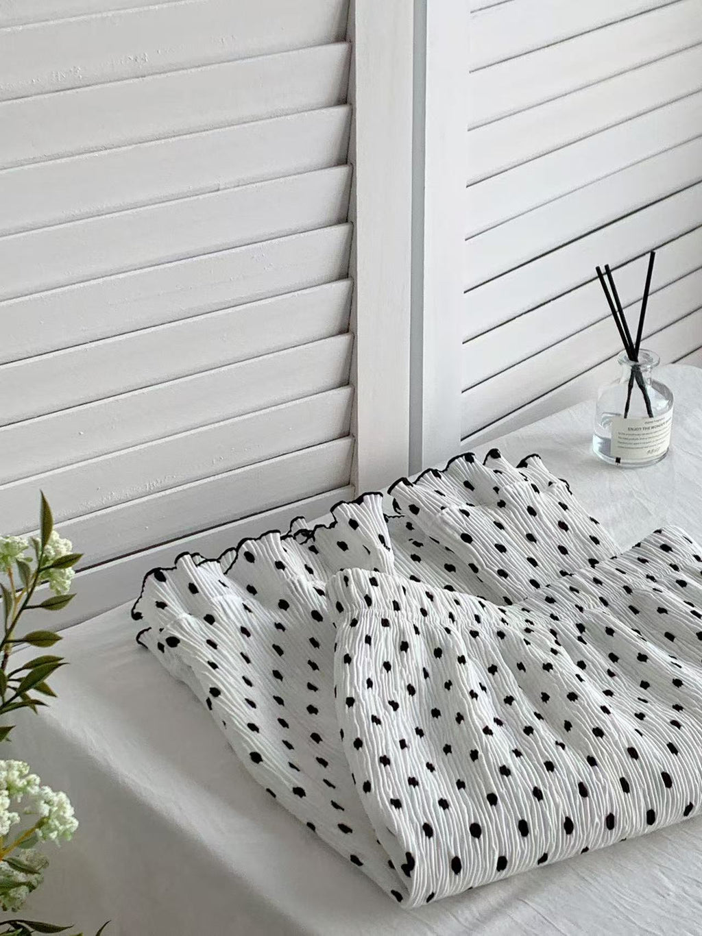 HELLO MILK TEE- 85390 波點半裙