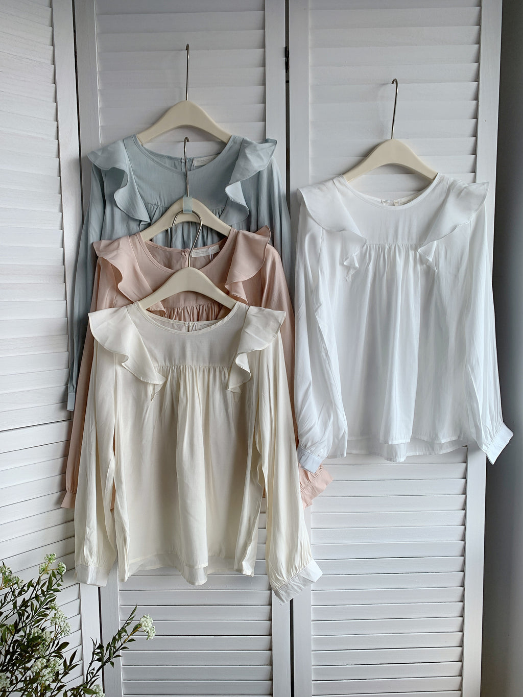 HELLO MILK TEE- 85424 荷葉袖襯衣