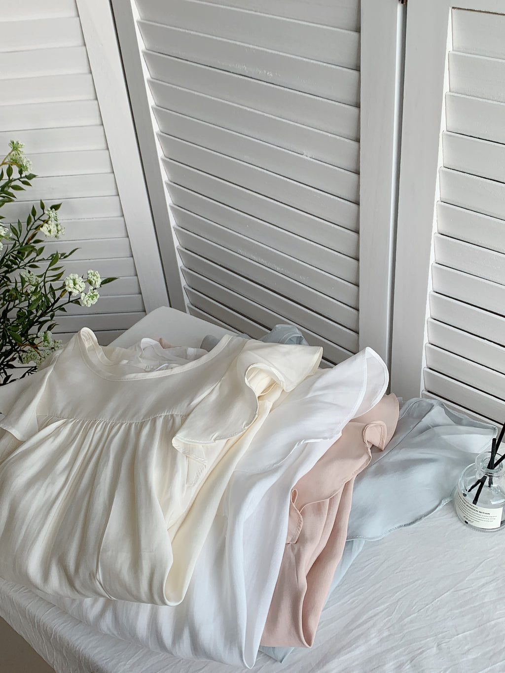 HELLO MILK TEE- 85424 荷葉袖襯衣