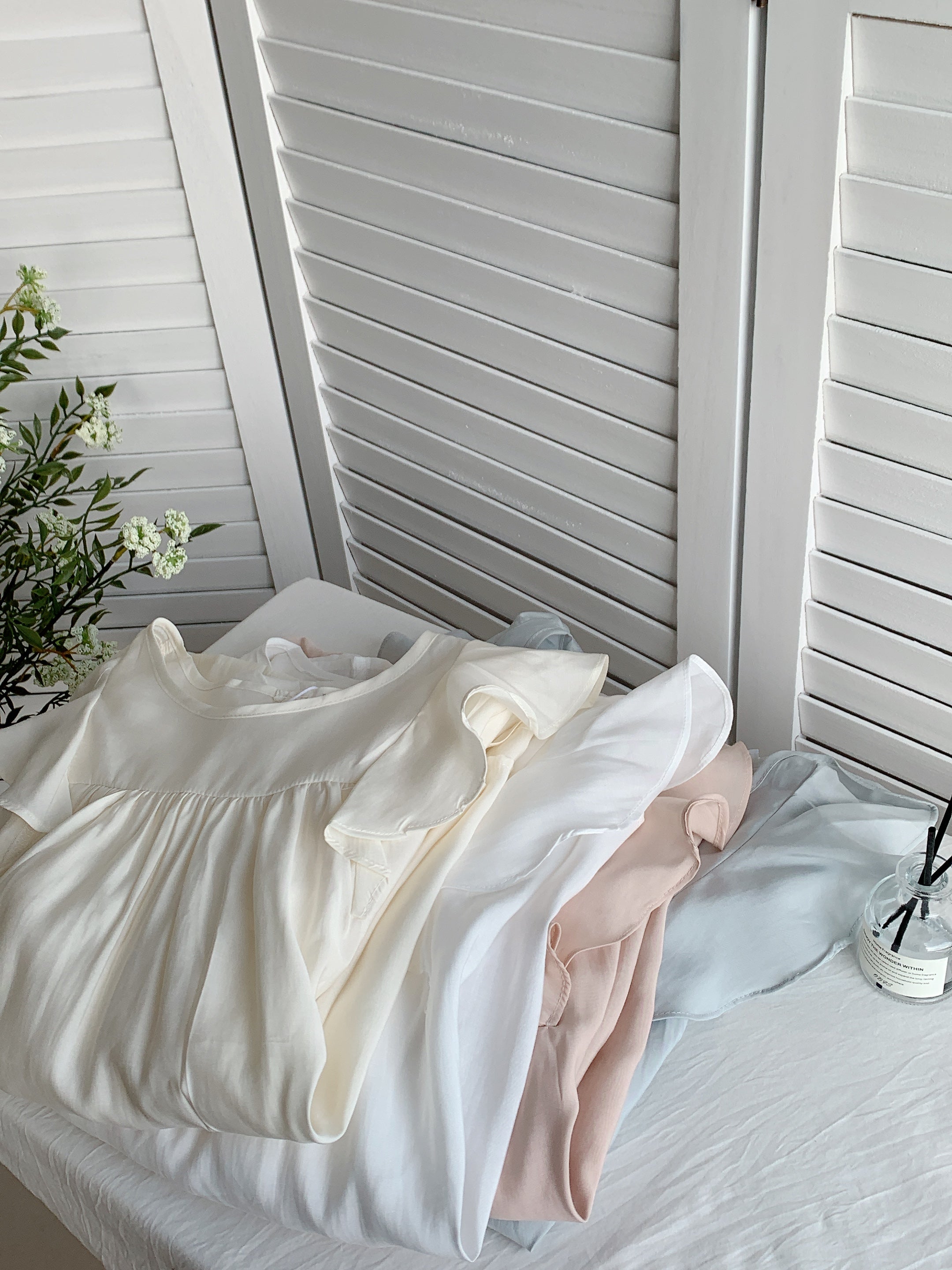 HELLO MILK TEE- 85424 荷葉袖襯衣