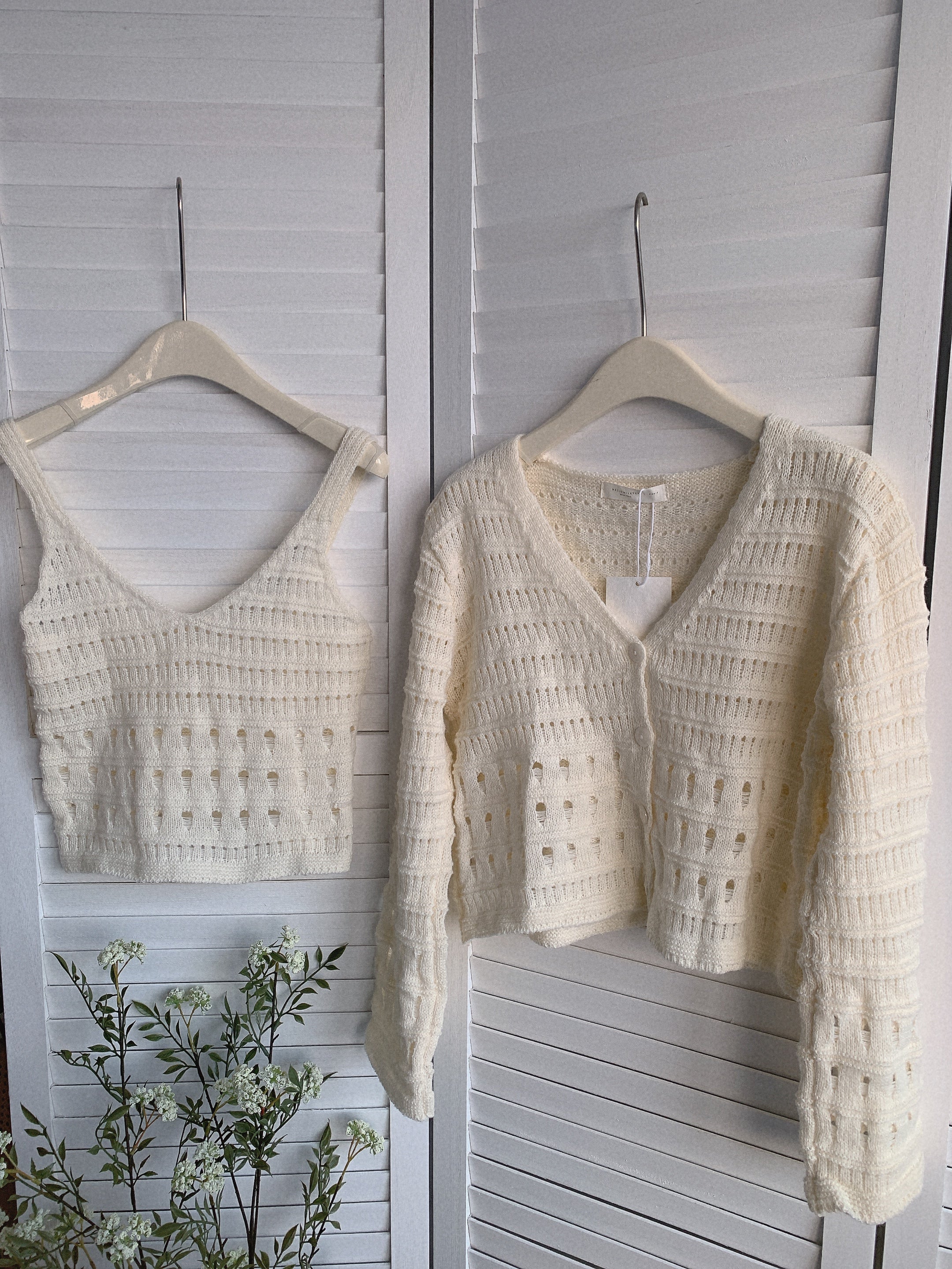 HELLO MILK TEE- 85442針織套裝