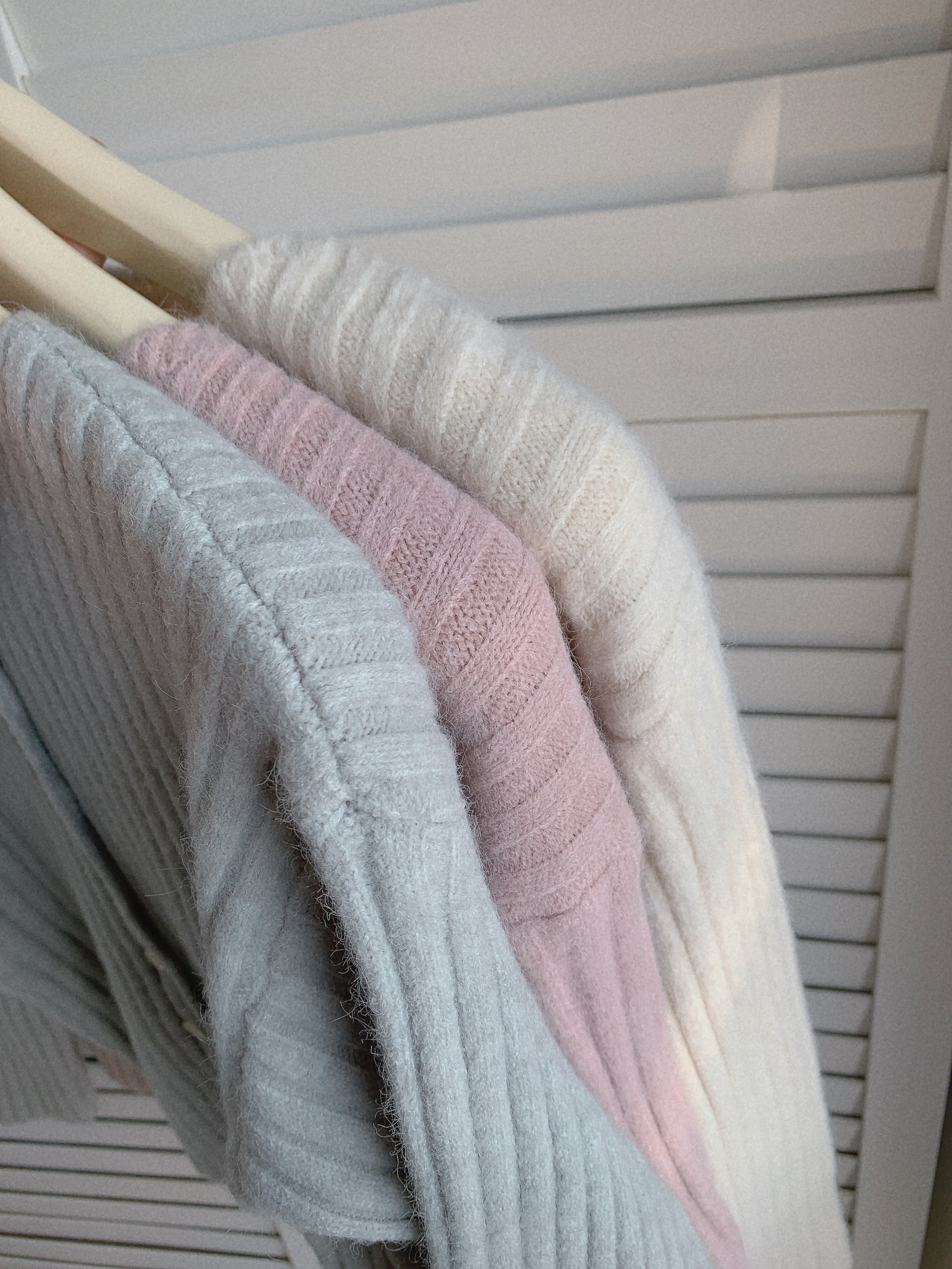 HELLO MILK TEE- 85556 短款開衫