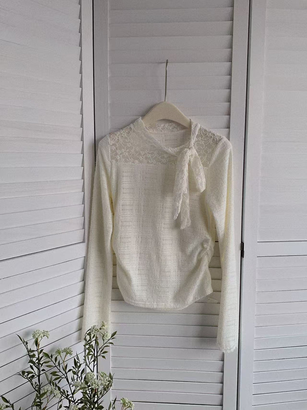 HELLO MILK TEE- 85533 蕾絲上衣