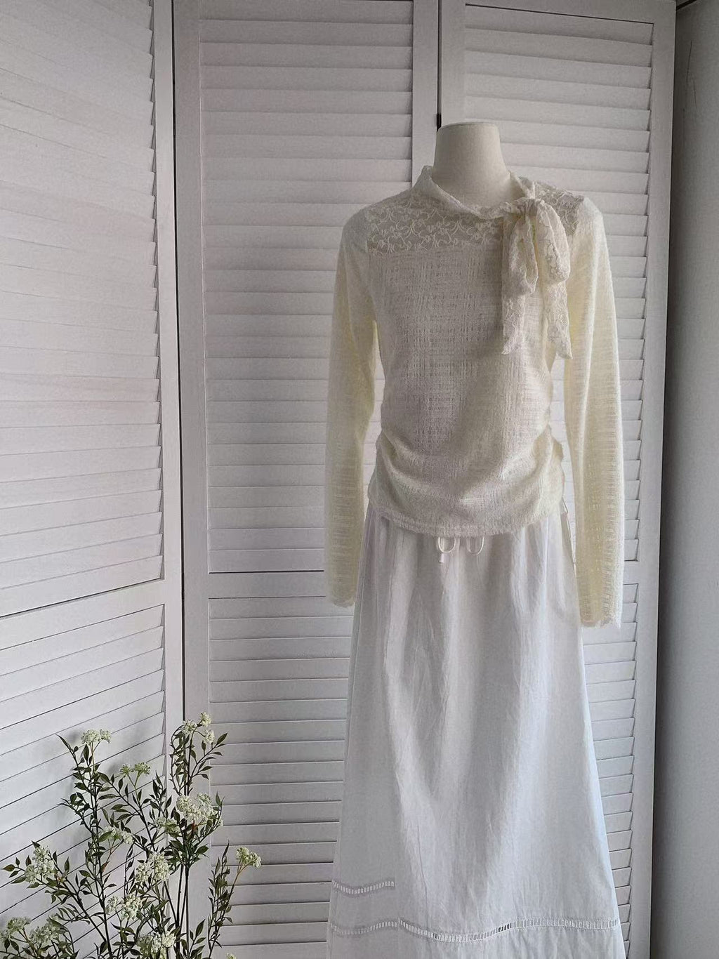 HELLO MILK TEE- 85533 蕾絲上衣