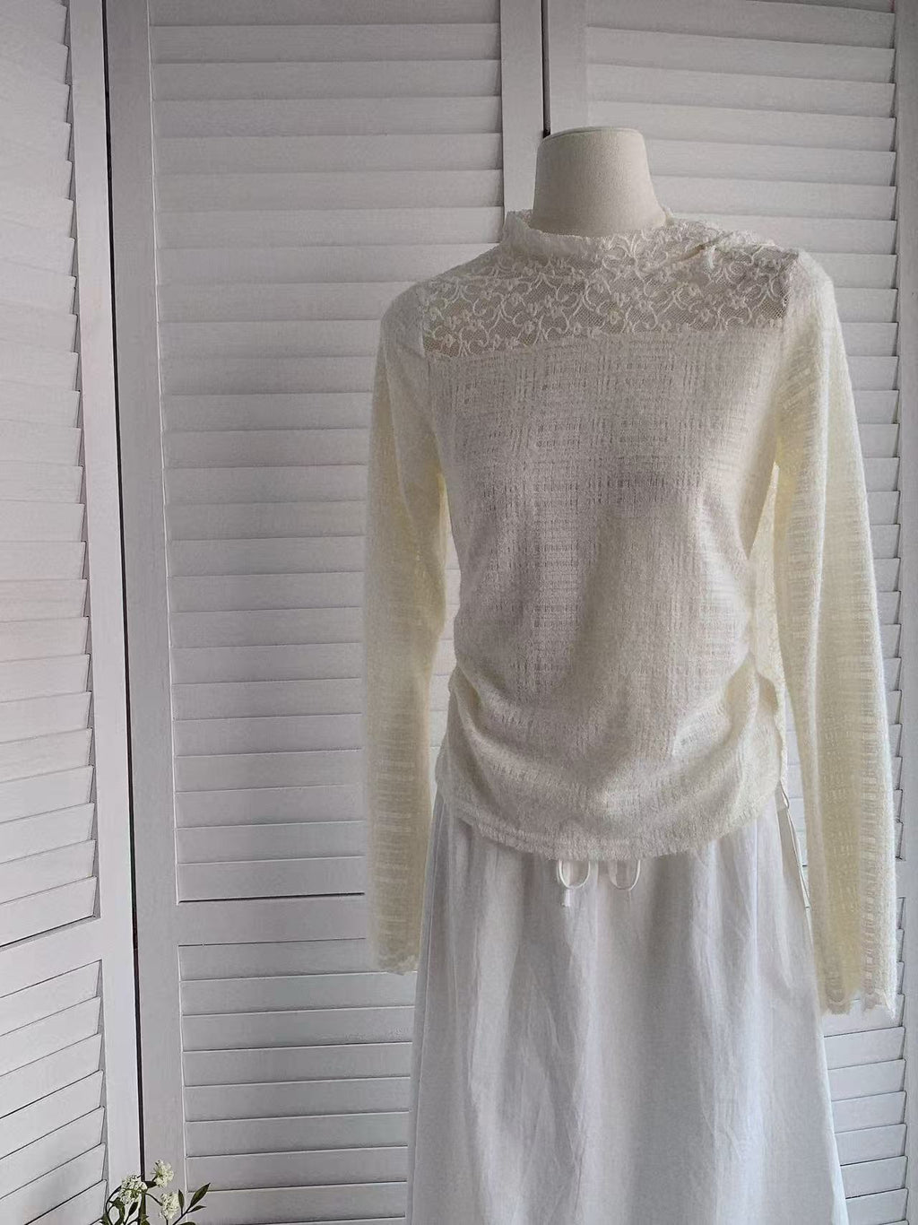 HELLO MILK TEE- 85533 蕾絲上衣