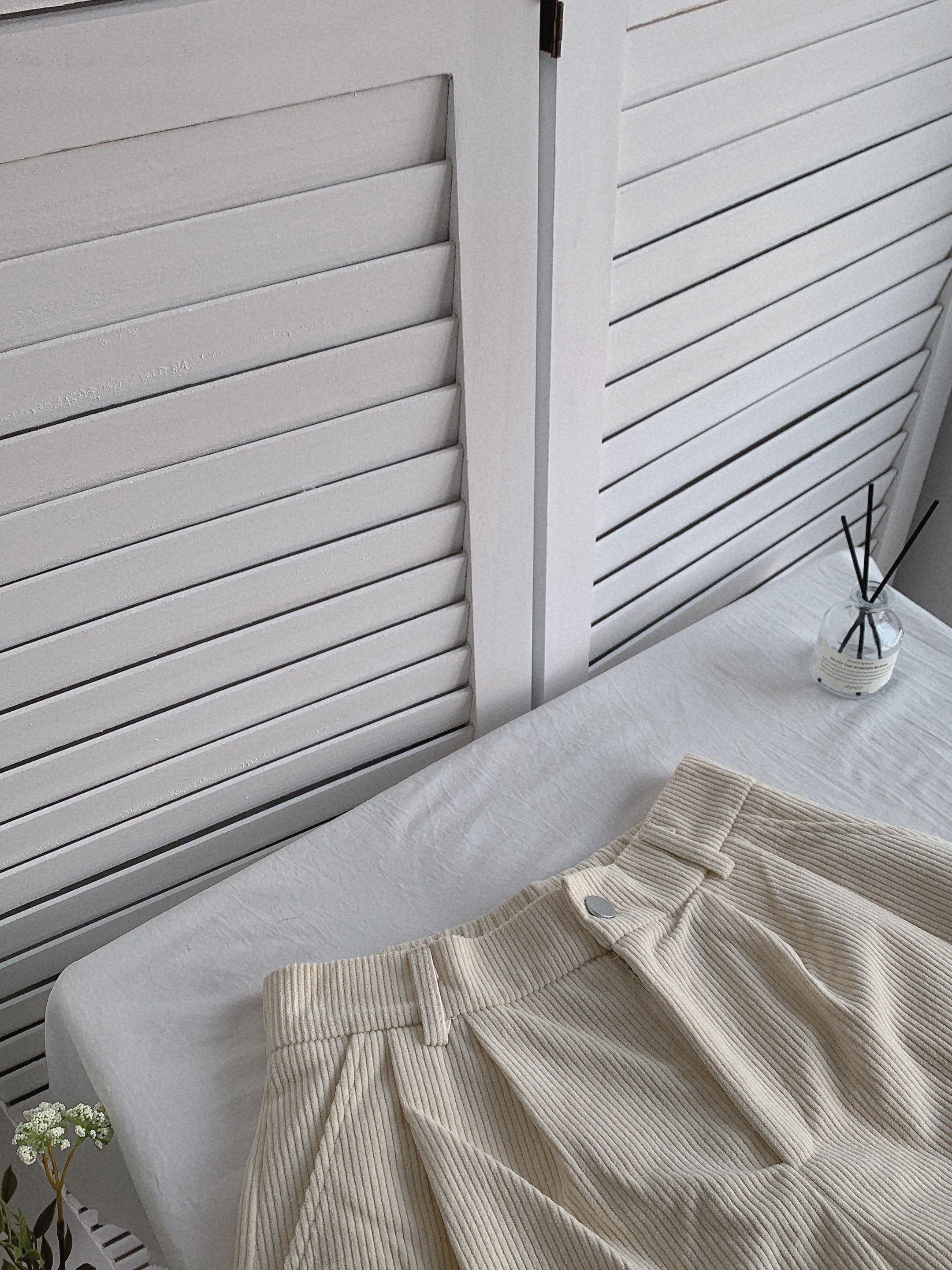 HELLO MILK TEE- 85557  燈芯絨短褲