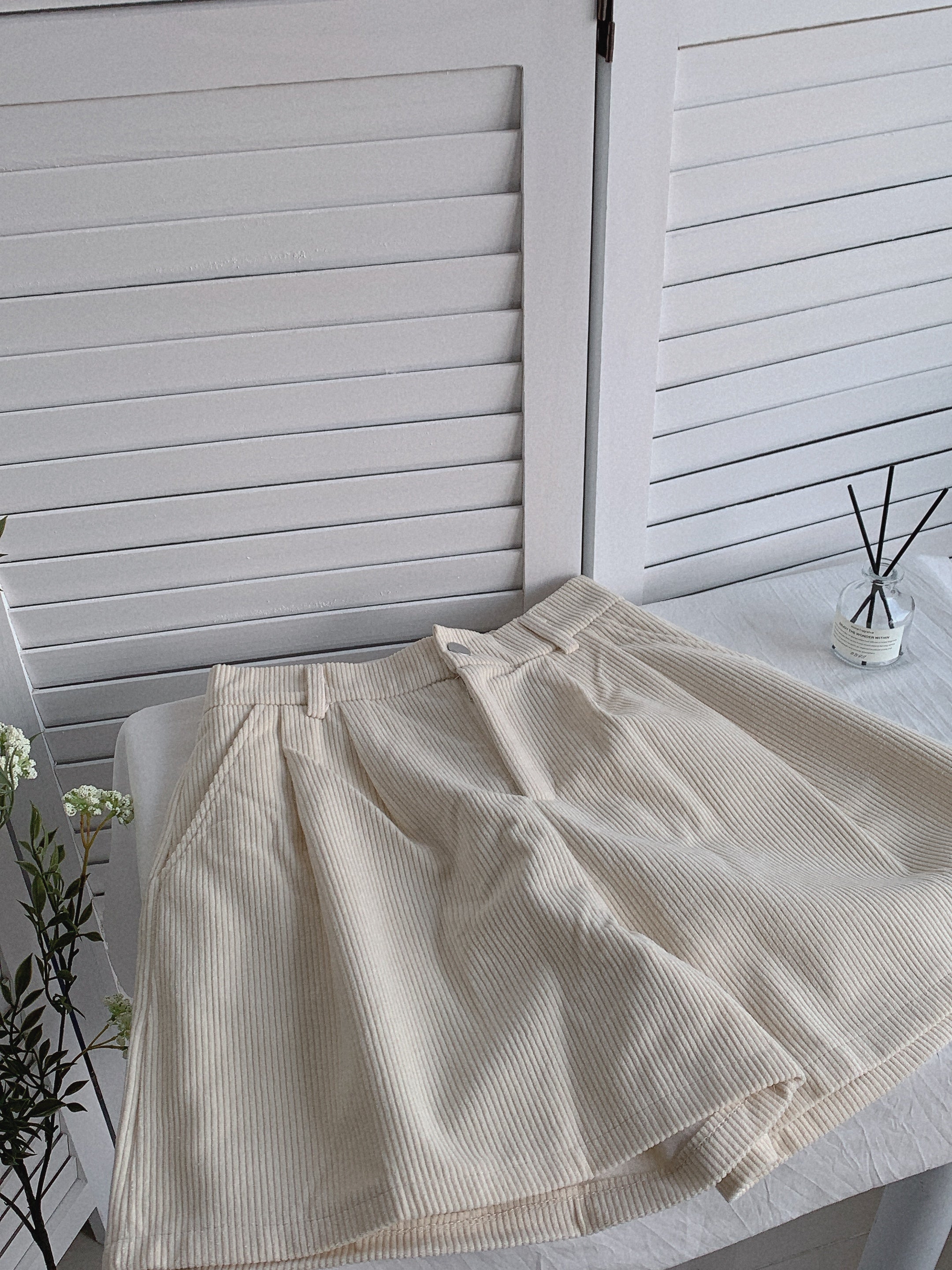 HELLO MILK TEE- 85557  燈芯絨短褲