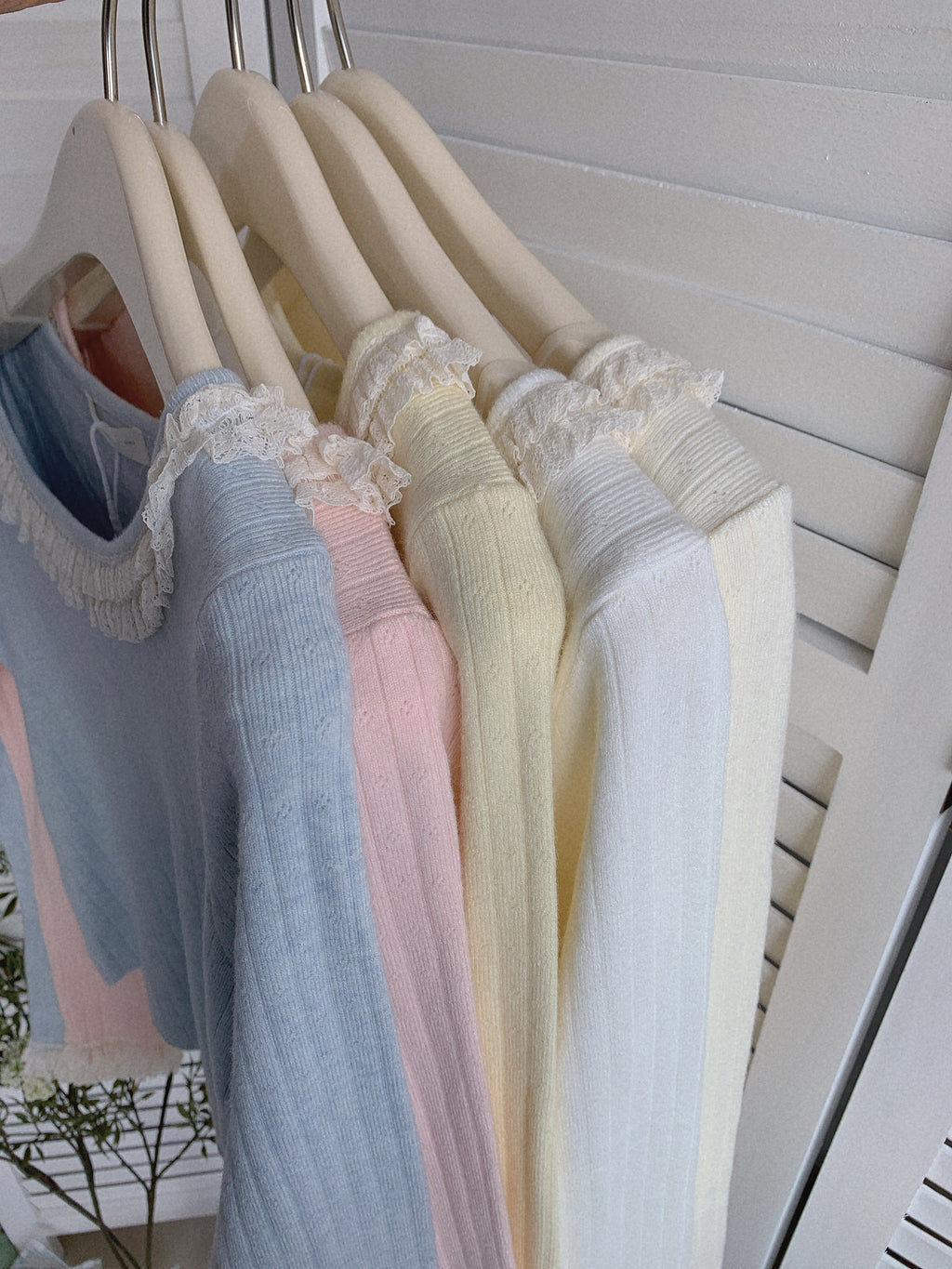 HELLO MILK TEE- 85497 圓領花邊衫