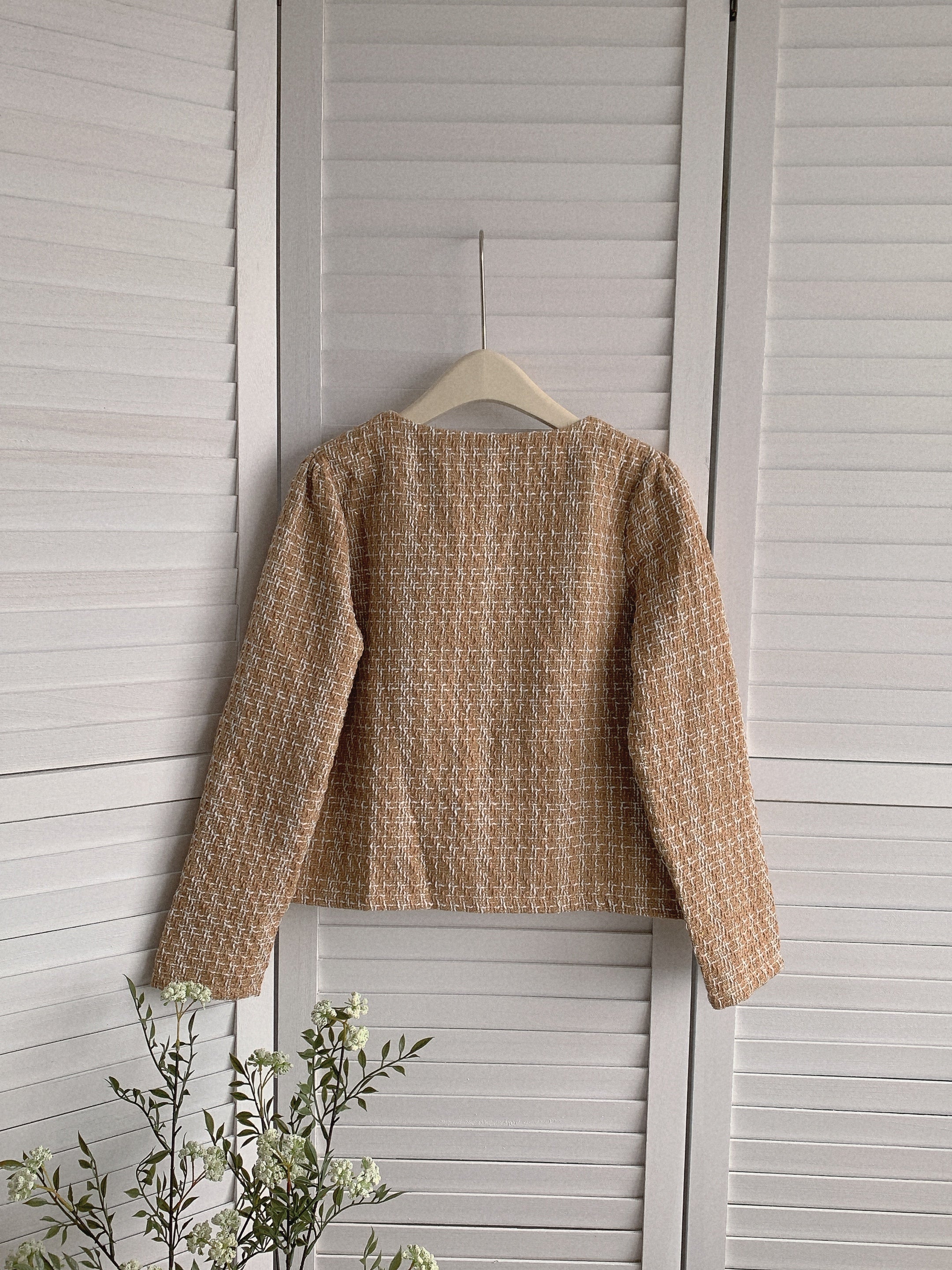 HELLO MILK TEE- 85502  小香風外套