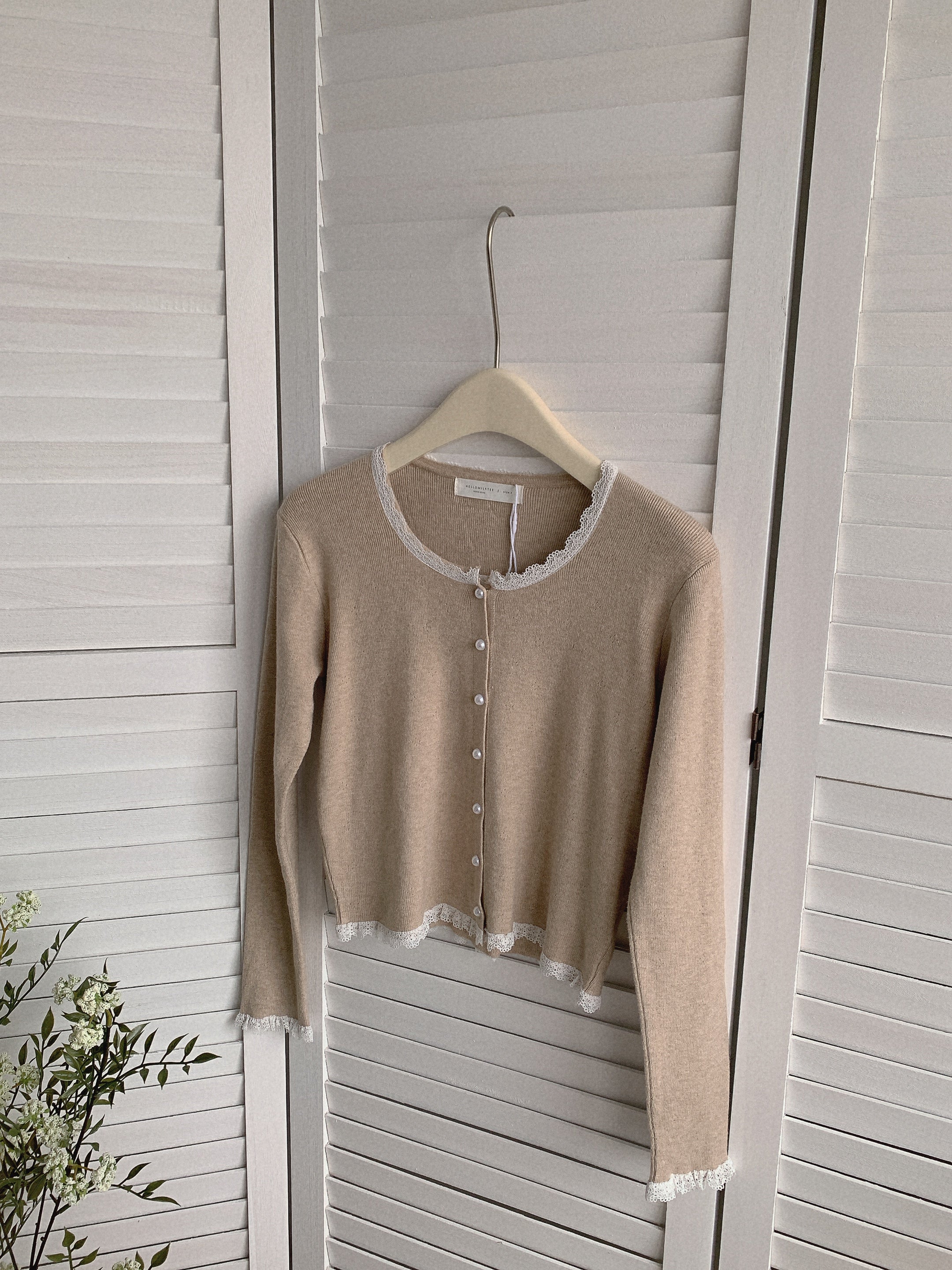 HELLO MILK TEE- 85499 花邊針織衫